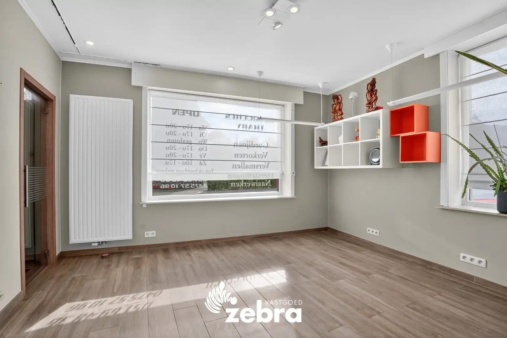 Ruime, instapklare woning met 5 slaapkamers en dubbele garage te Koolskamp! foto 7