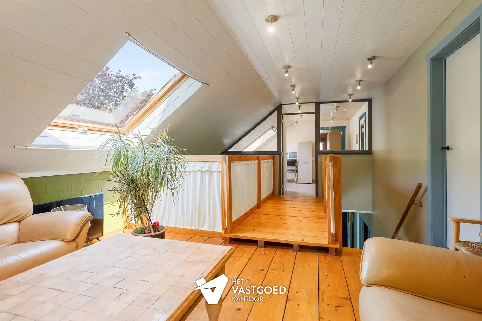 RUIME WONING (5 SLPKS) MET WERKHUIS 120M2 OP TOP-LIGGING! foto 14