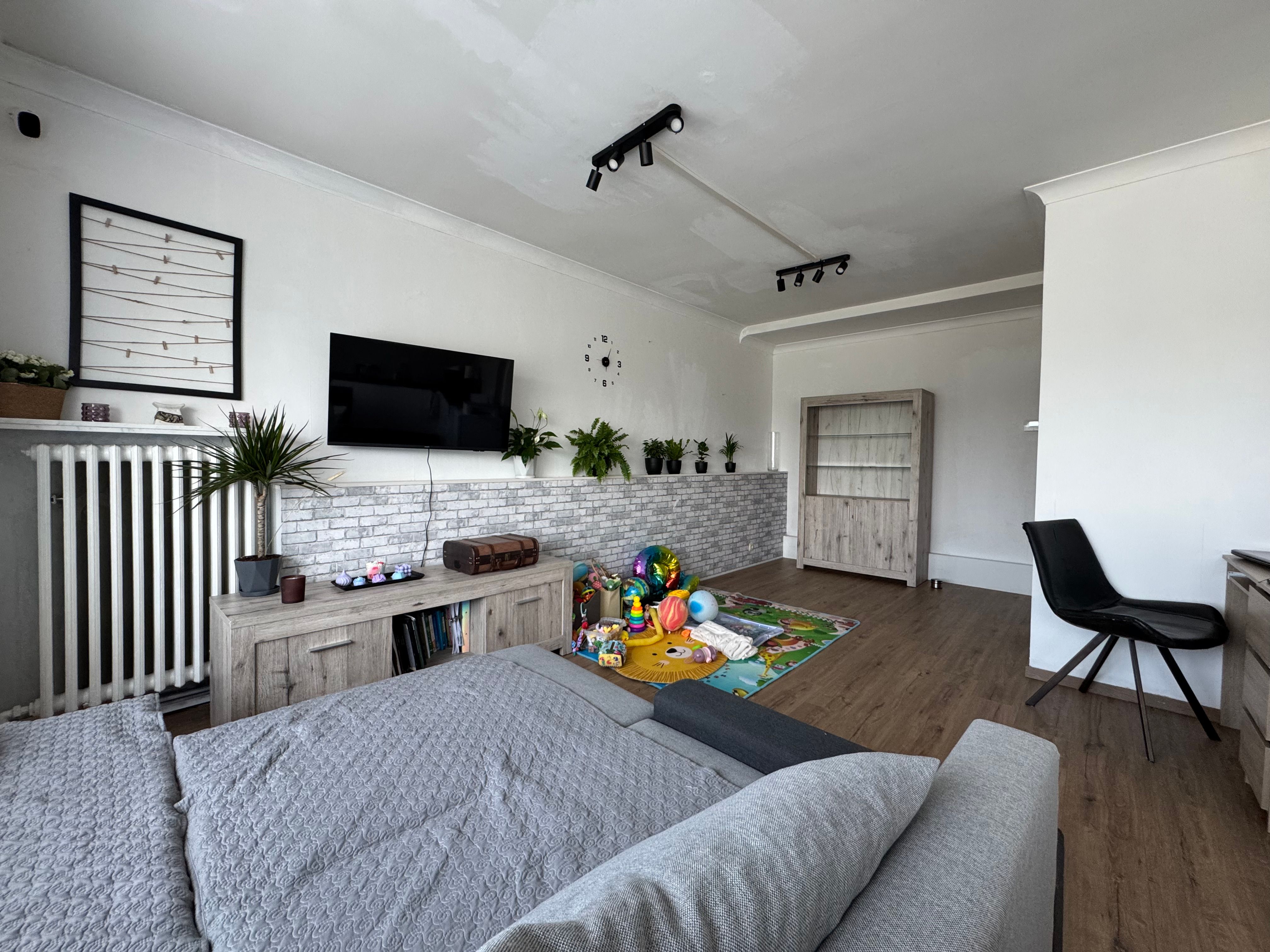 Rustig gelegen tweeslaapkamerappartement met terras foto 3