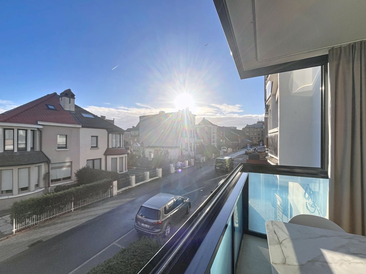 Instapklaar twee slaapkamer appartement op 500m van zee, EPC label B foto 3