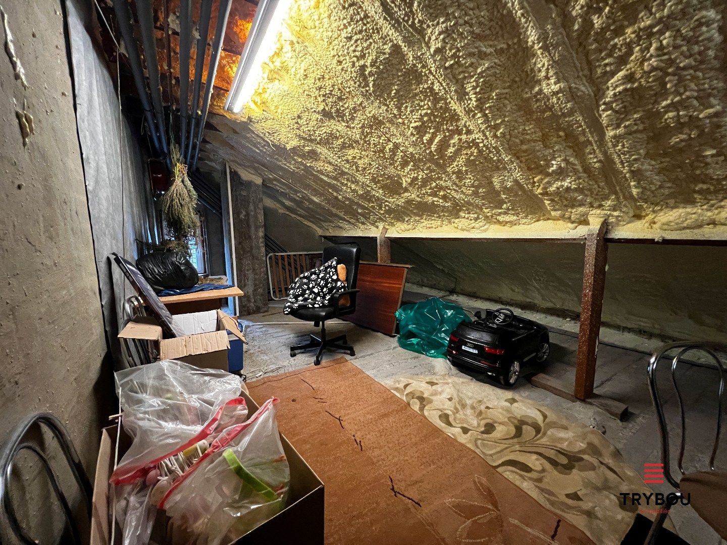 Ruime woning met garage, tuin en drie slaapkamers foto 13