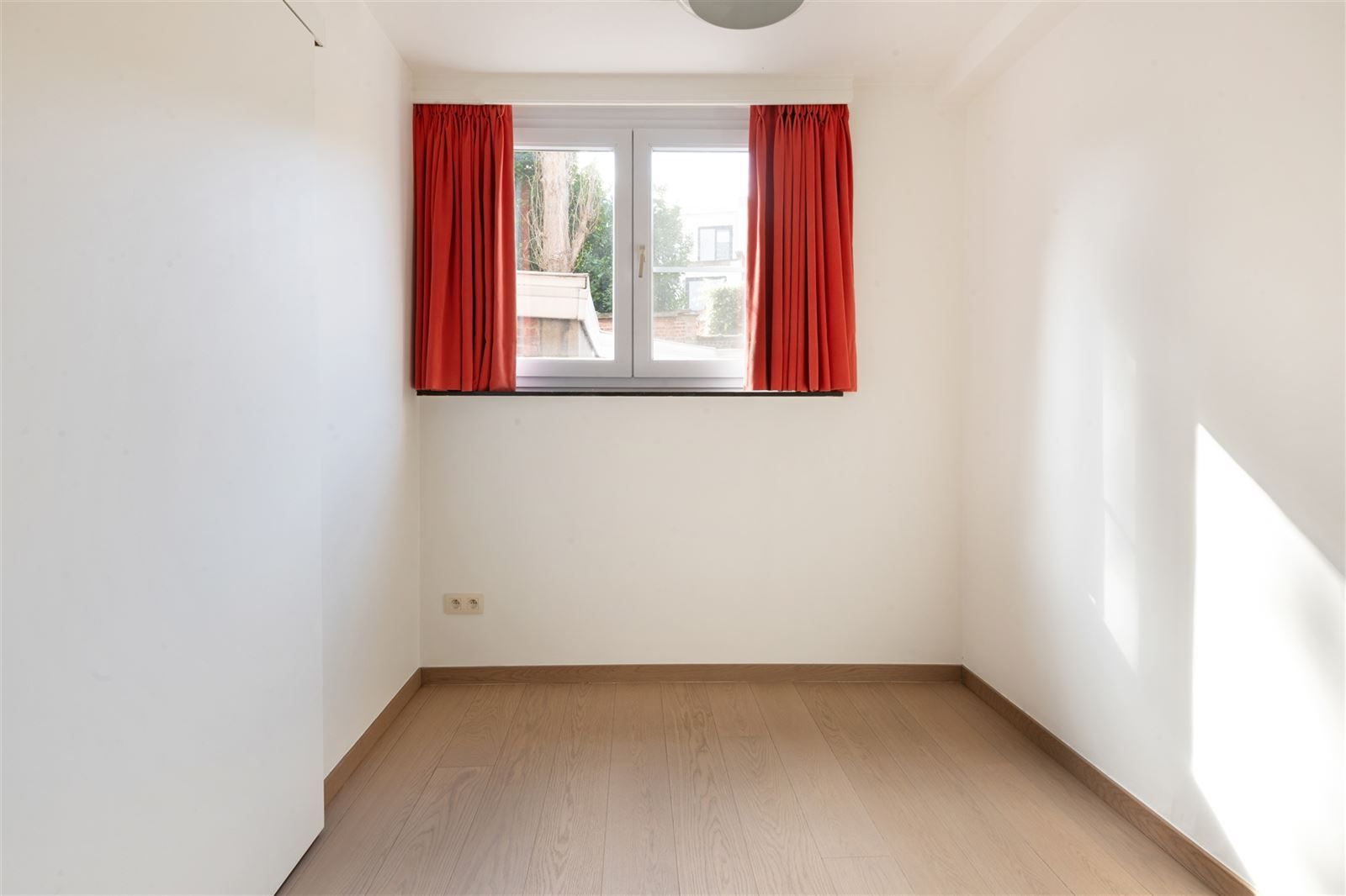 Instapklaar appartement in Gent, vlak bij het station! foto 10