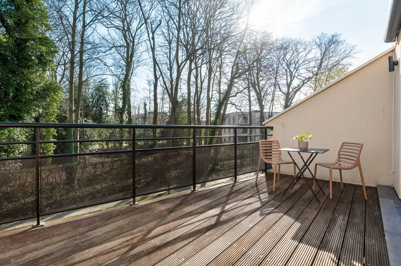 Ideale gezinswoning in groene woonomgeving foto 3