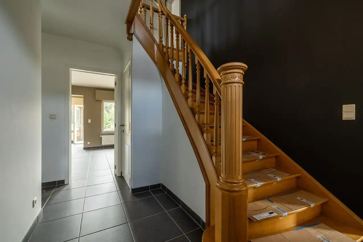 Instapklare, verrassend ruimle woning in landelijke omgeving foto 7