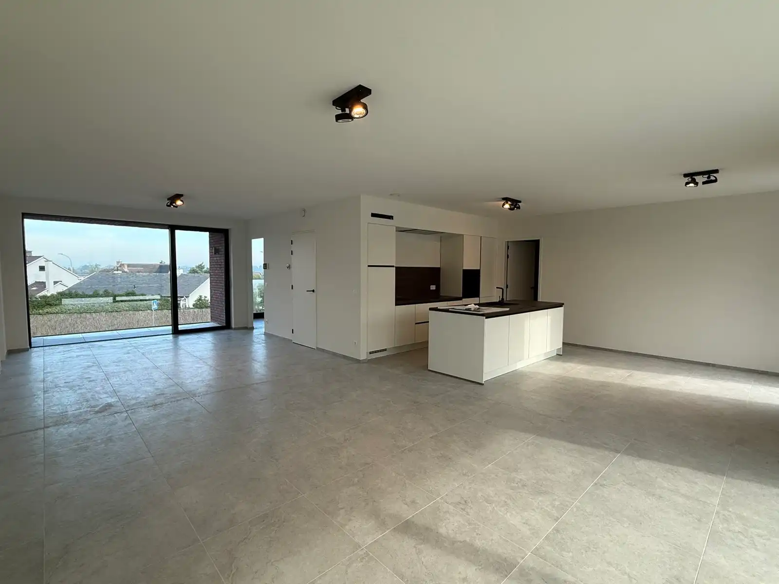 Energiezuinig nieuwbouwappartement met groot terras foto 4