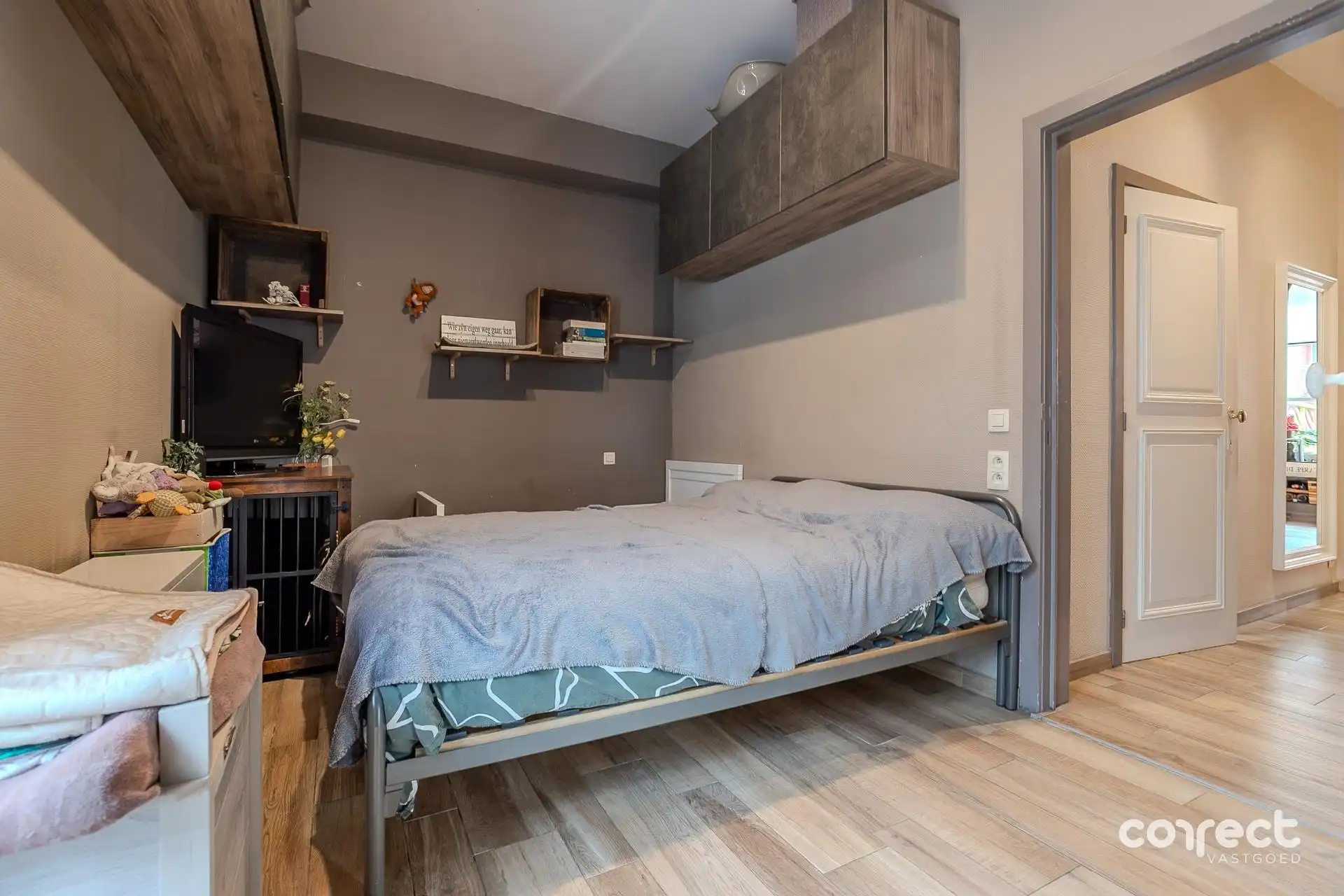 Charmant gelijkvloers appartement met tuinterras. foto 4