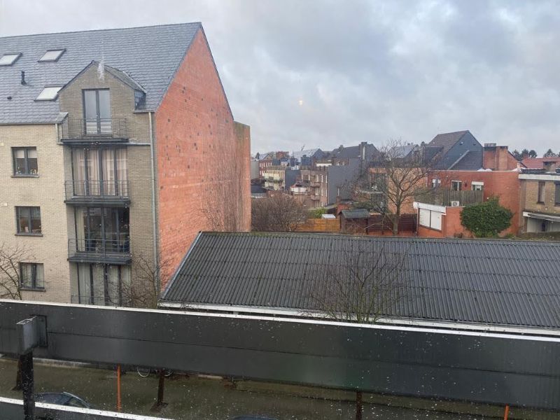 Ruim (±100m²) app met 2 slpk en autostaanplaats in hartje Geel foto 10