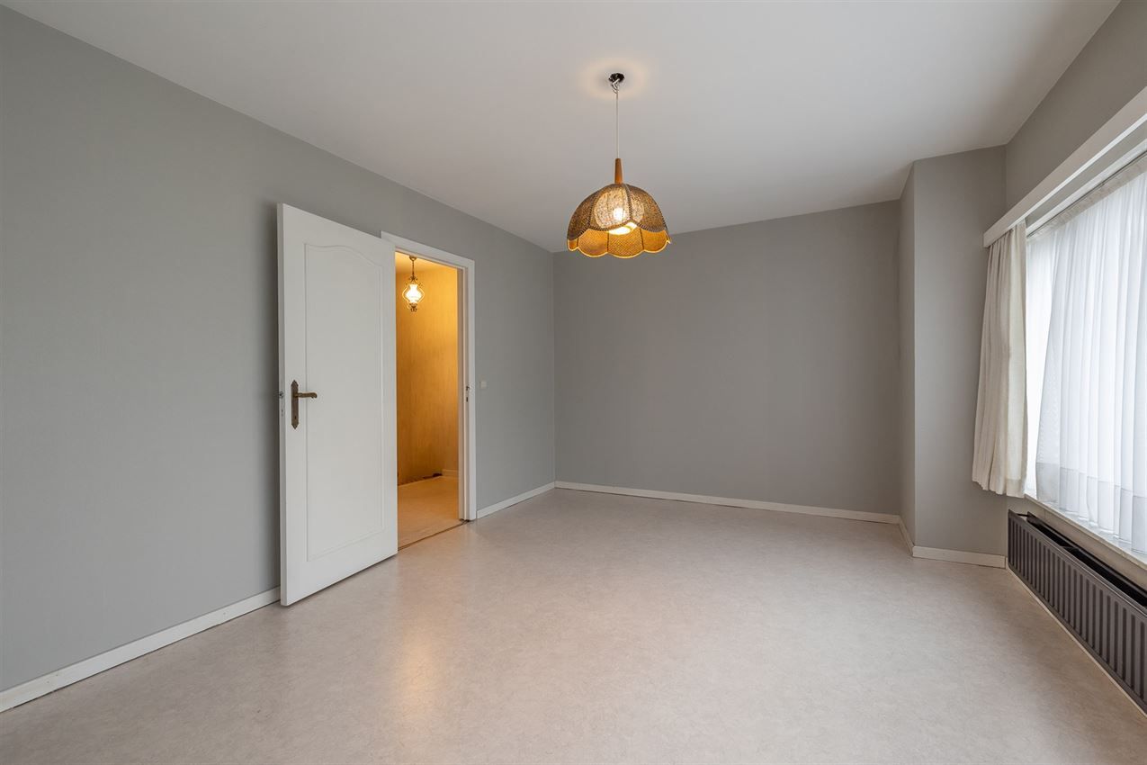 Stadswoning met 2 slk en ruimte inpandige garage foto 18