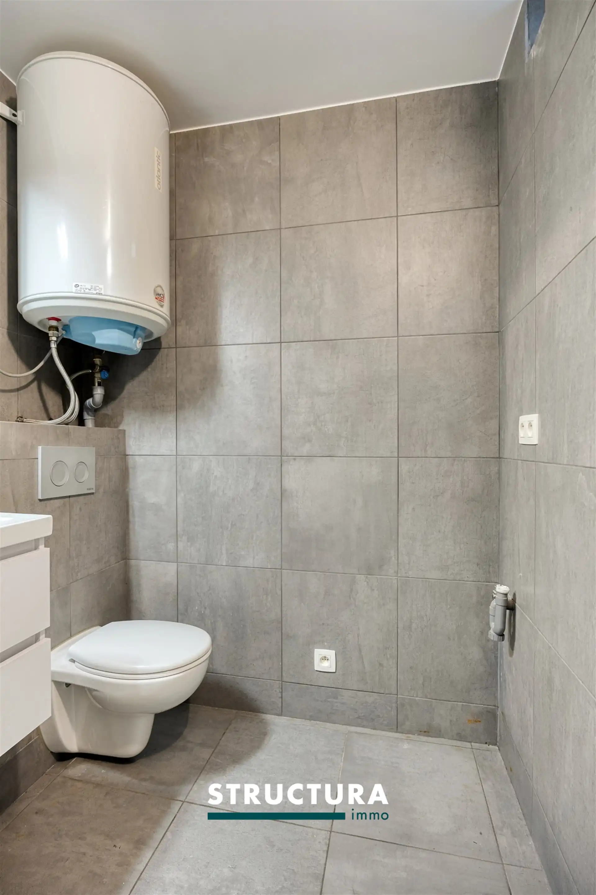 IN OPTIE ! Gerenoveerd appartement op de eerste verdieping foto 11