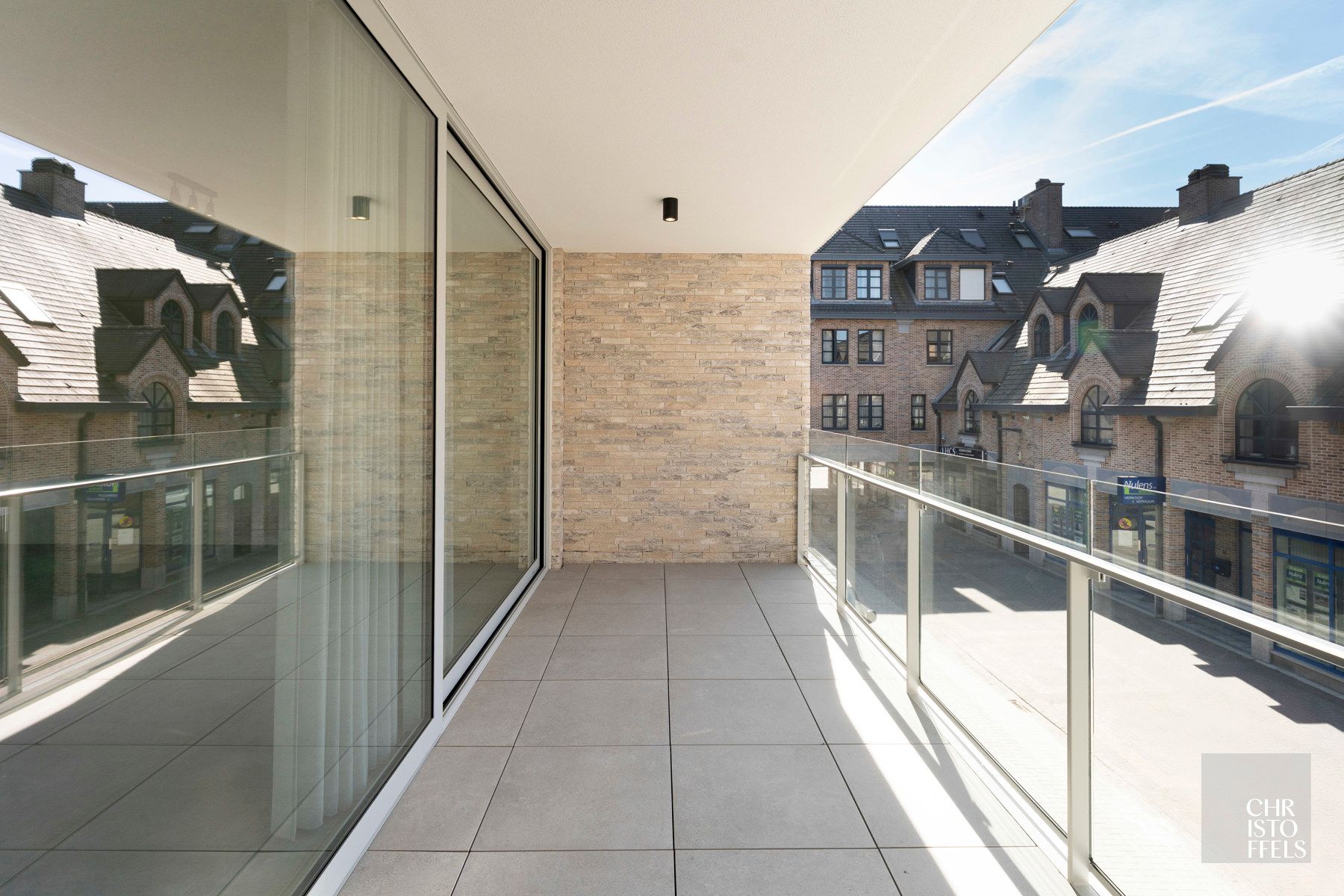 TE HUUR - Nieuwbouw 2-slaapkamerappartement in hartje Lanaken! foto 6