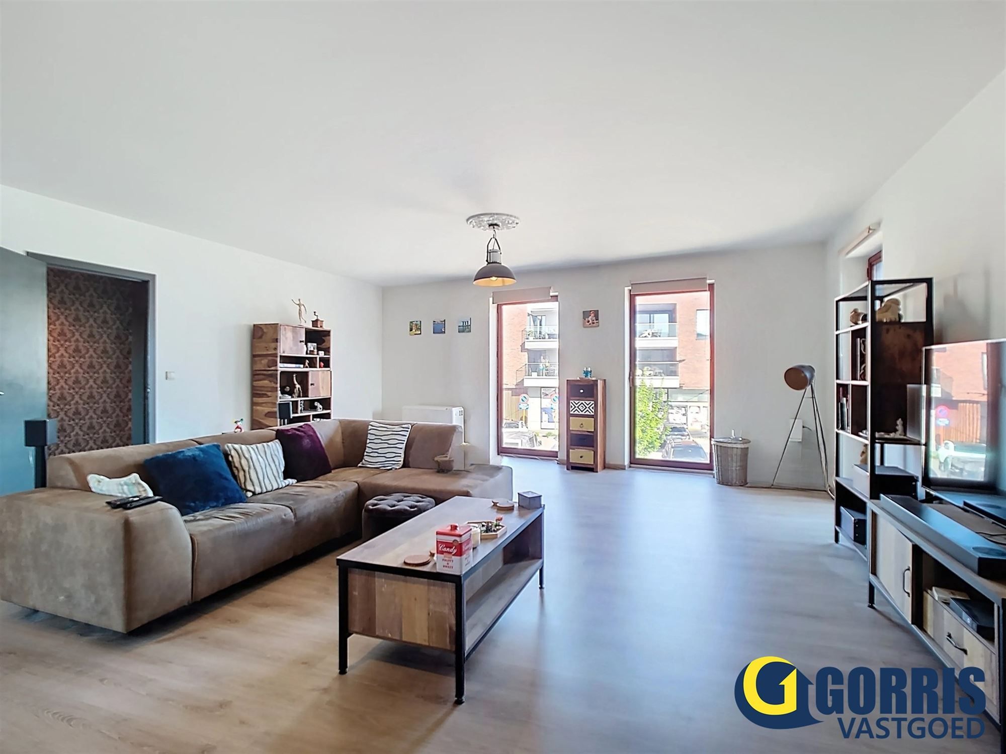Ruim appartement met terras in het centrum van Begijnendijk foto 2