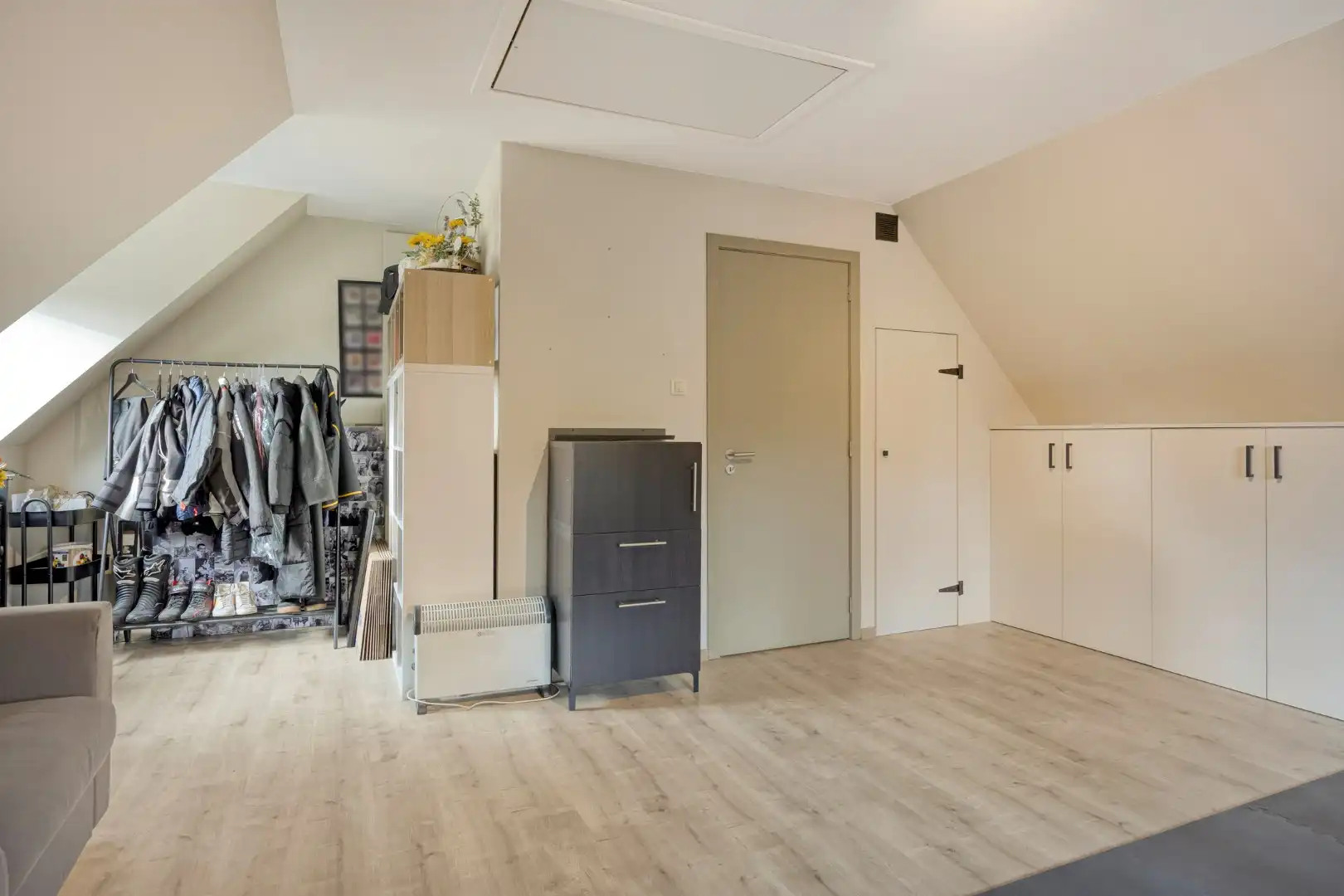 Recente instapklare woning met 3/4 slaapkamers, rustig gelegen te Ham ! foto 17