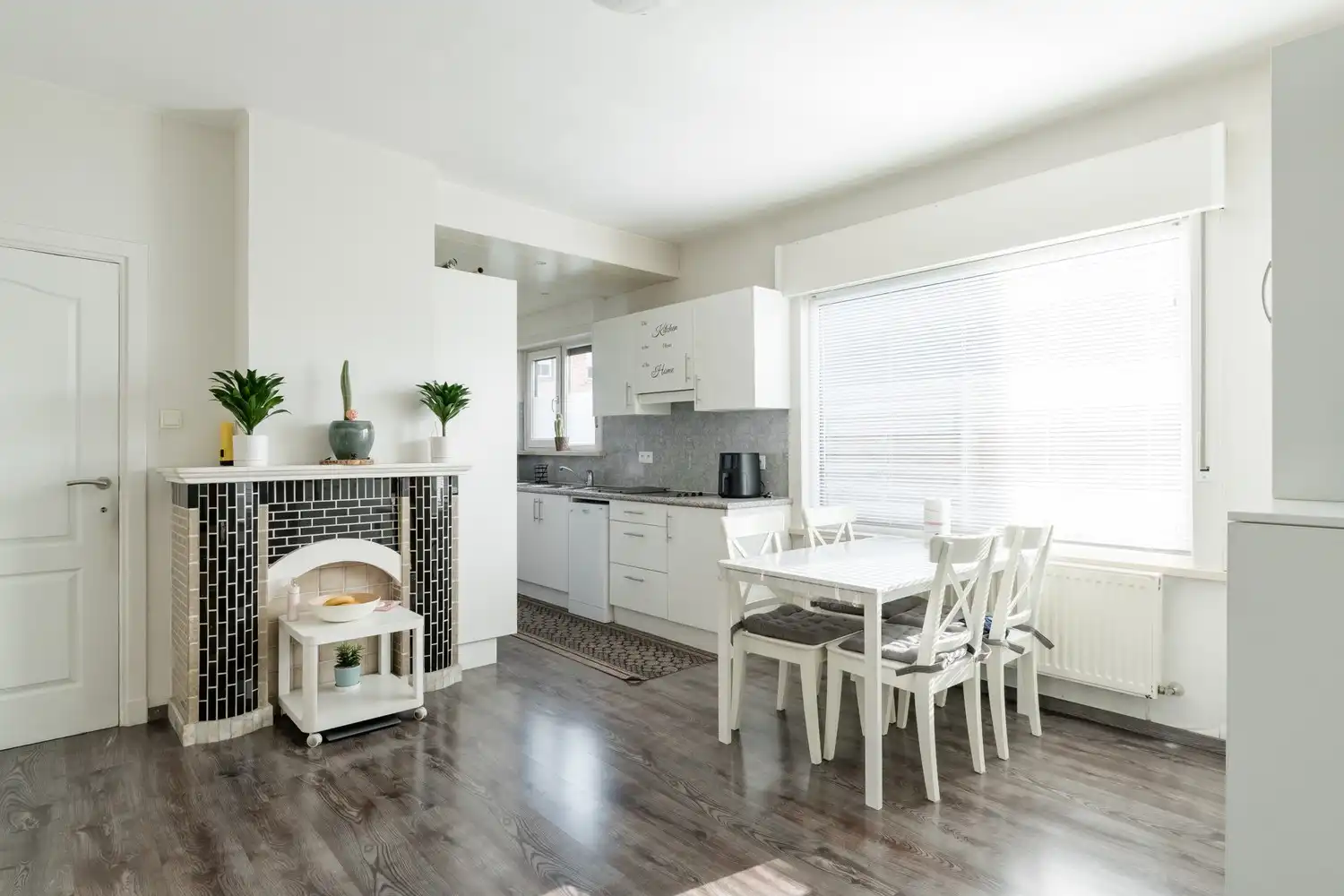 Instapklare, charmante woning op topligging nabij de Nederlandse grens foto 8