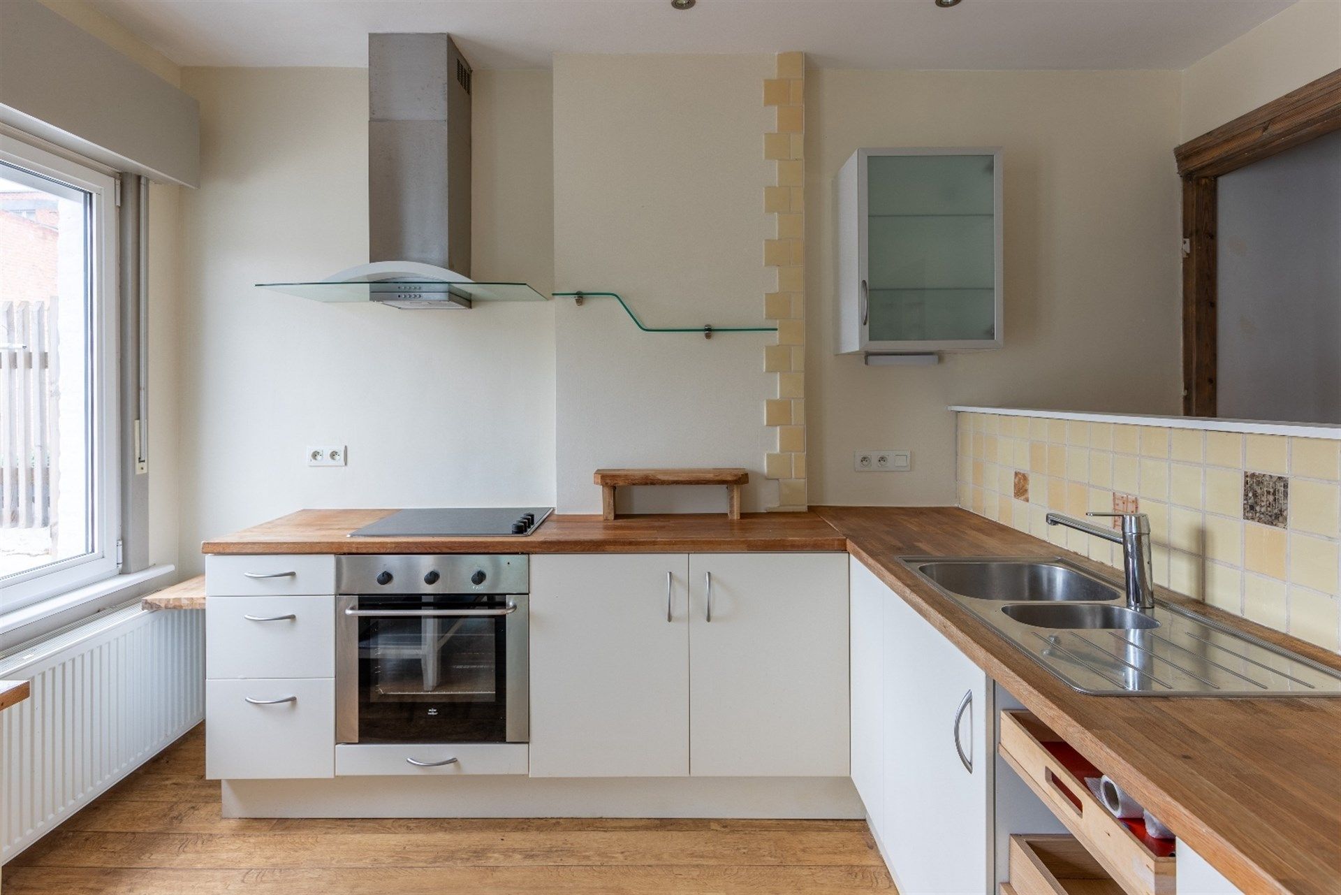 Ruime woning met 3 slaapkamers in het centrum. foto 15