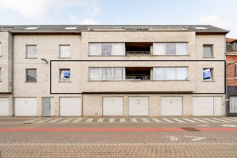 Ruim appartement (145,91m²) in het centrum van Ingelmunster! foto {{pictureIndex}}