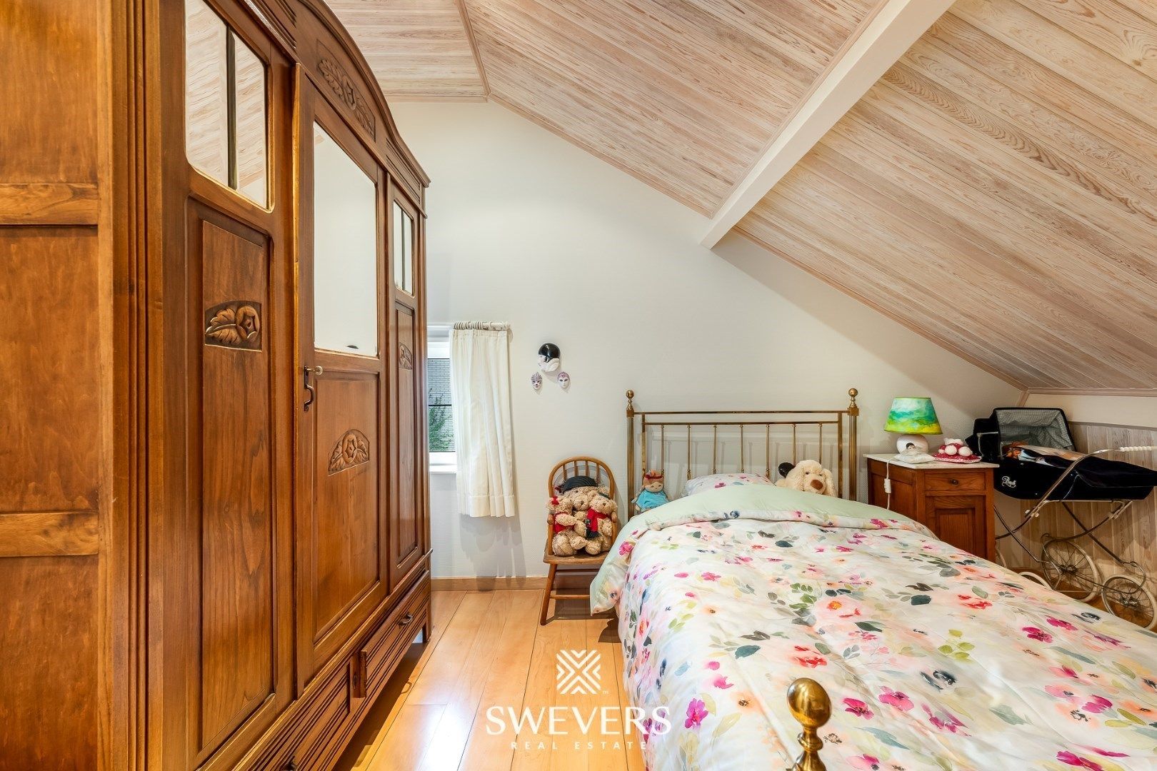 Instapklare woning met 5 slaapkamers op een zonnig perceel van 12a 50ca foto 20