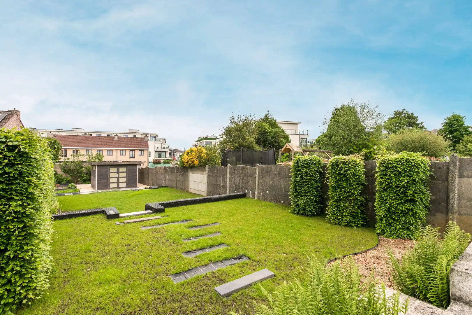 Deels gerenoveerde woning met tuin en garage op gunstige ligging te Halle foto 16