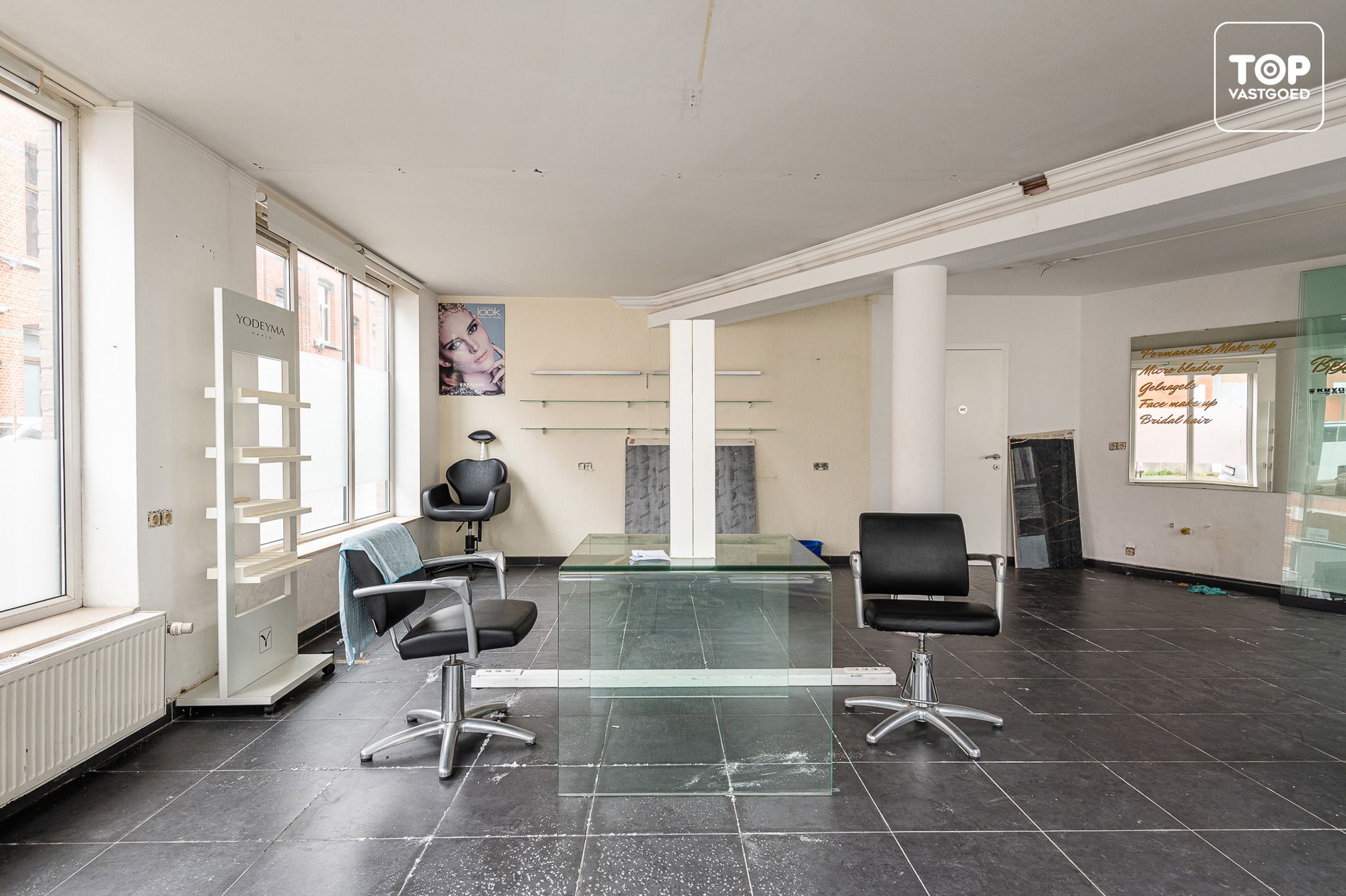 Commercieel interessant gelegen handelspand. Zeer interessant als opbrengsteigendom. foto 8