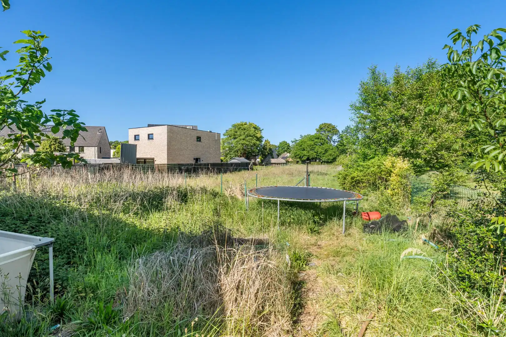 Halfvrijstaande woning op een perceel van 17a30ca met grote werkplaats van maar liefst 110 vierkante meter!  foto 7