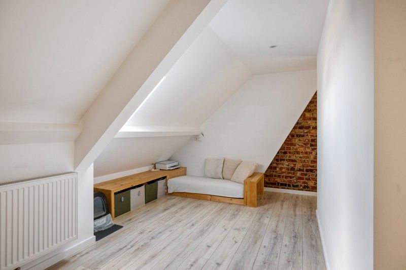 Instapklare halfopen woning met grote tuin en 3 slaapkamers TE KOOP in Meulebeke! foto 21