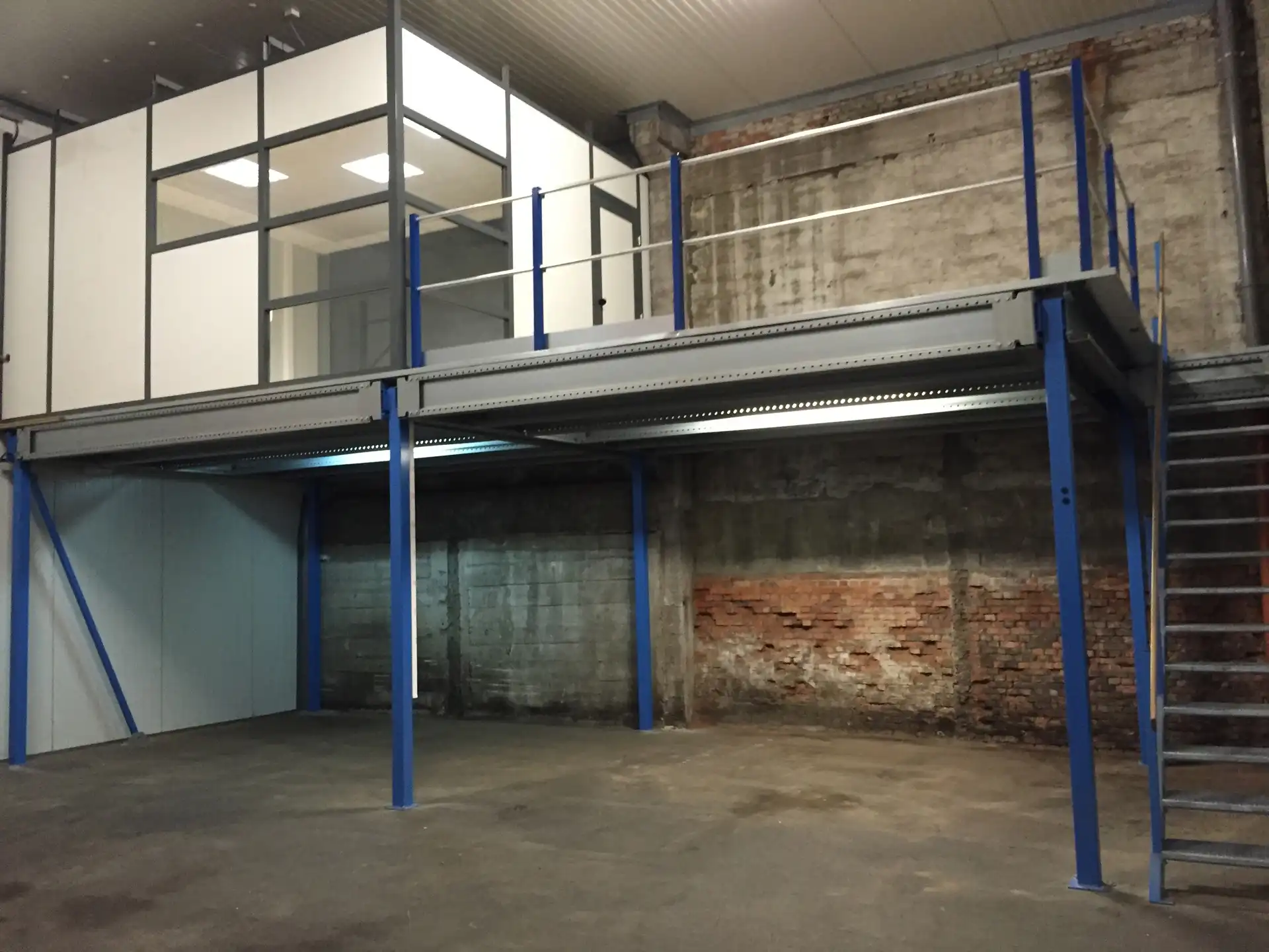 Te Huur 3 Magazijnunits te Schoten (100 m² / 340 m²) foto 6