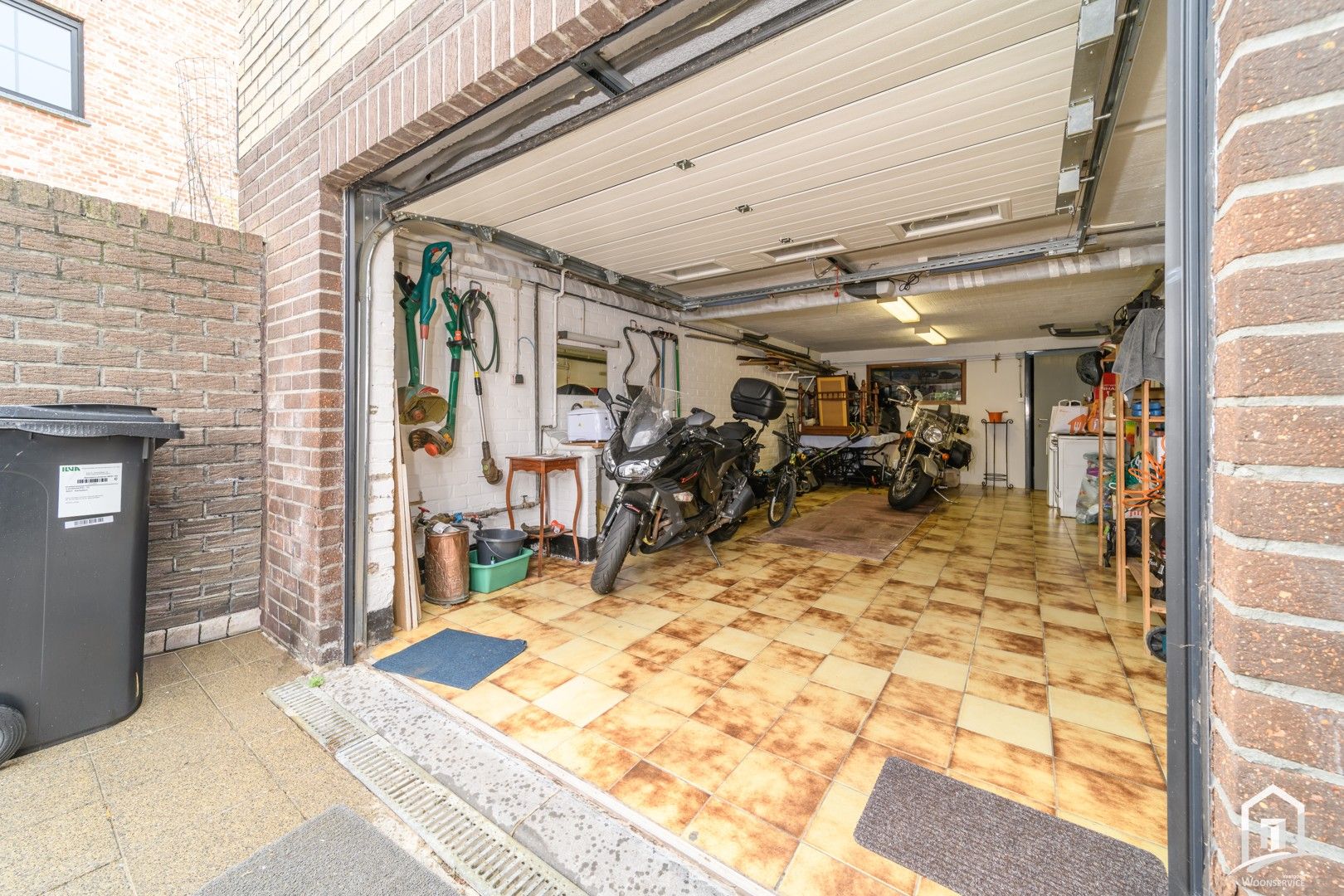 Zeer rustig gelegen en robuuste gezinswoning foto 20