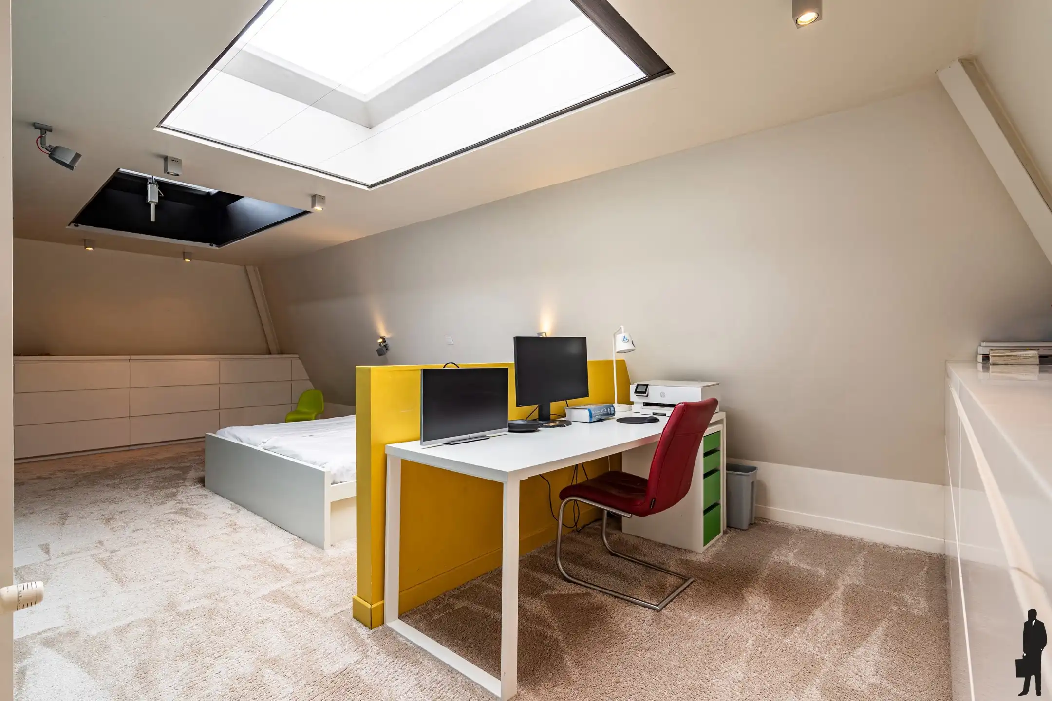 Unieke villa met zwembad, 4 slpk en zuidgerichte tuin foto 26