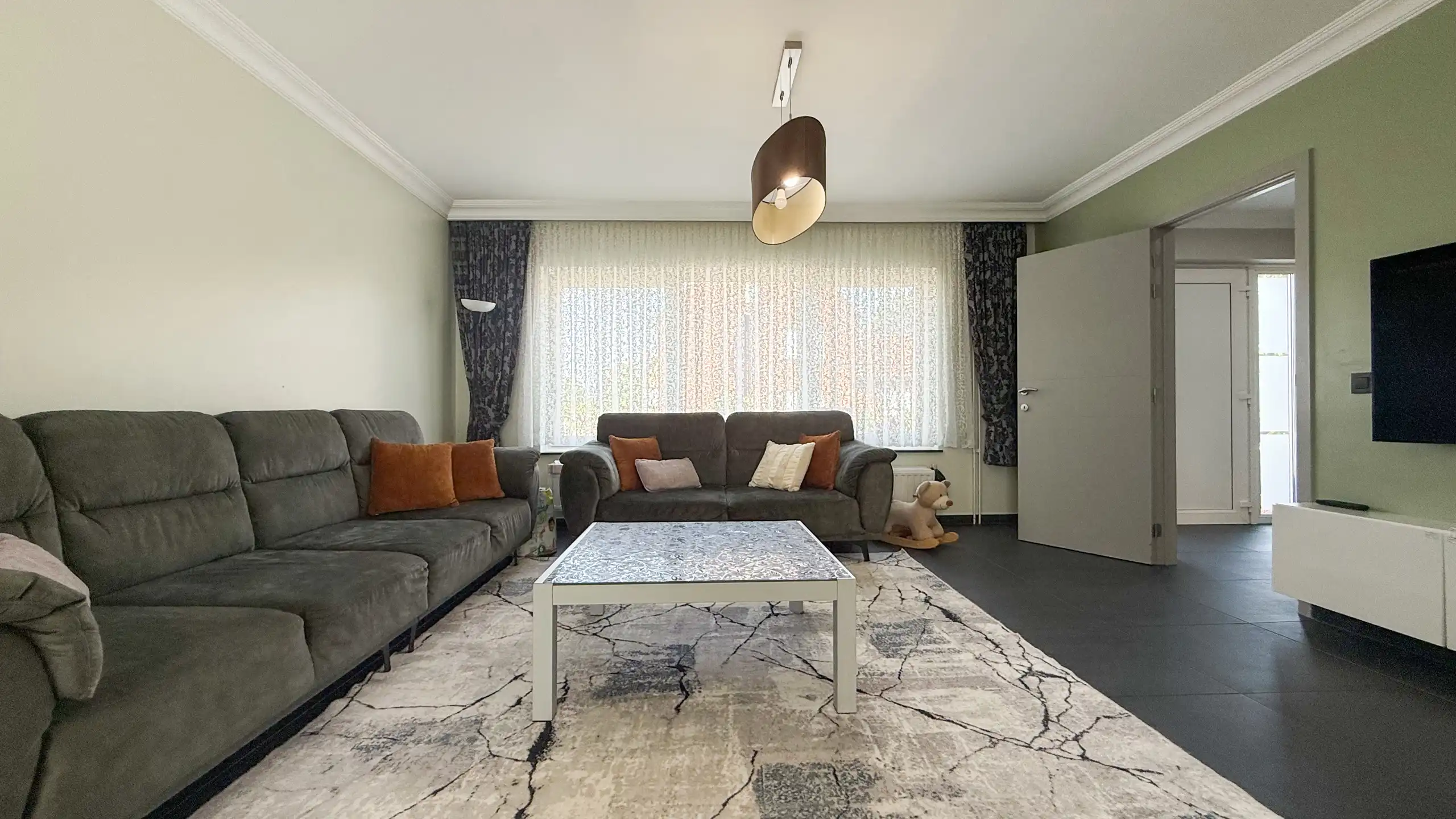 Instapklare woning met 3slpks, kelder en mooie tuin in Ham! foto 6