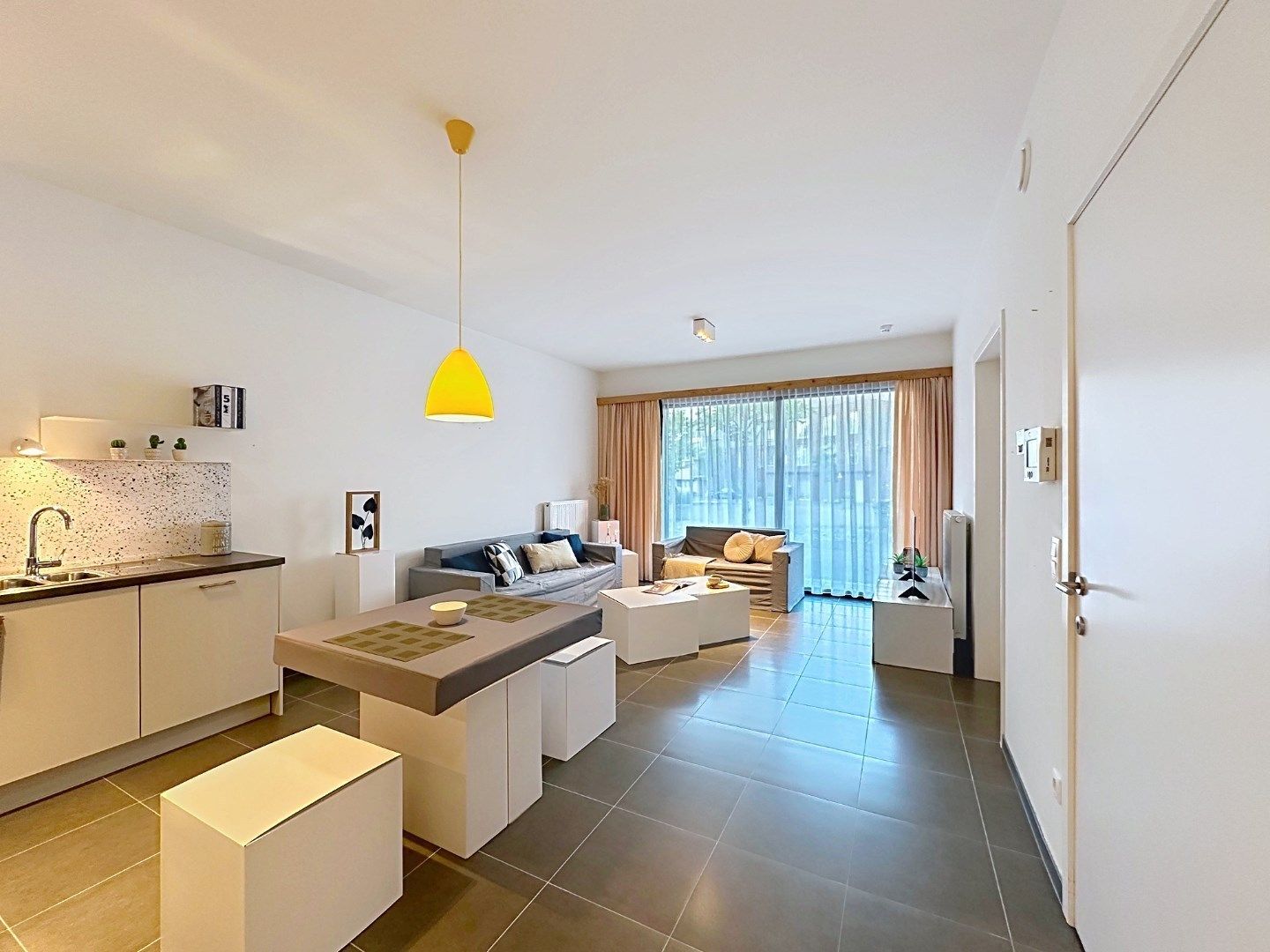 Gelijkvloers appartement in hartje Ruien foto 4