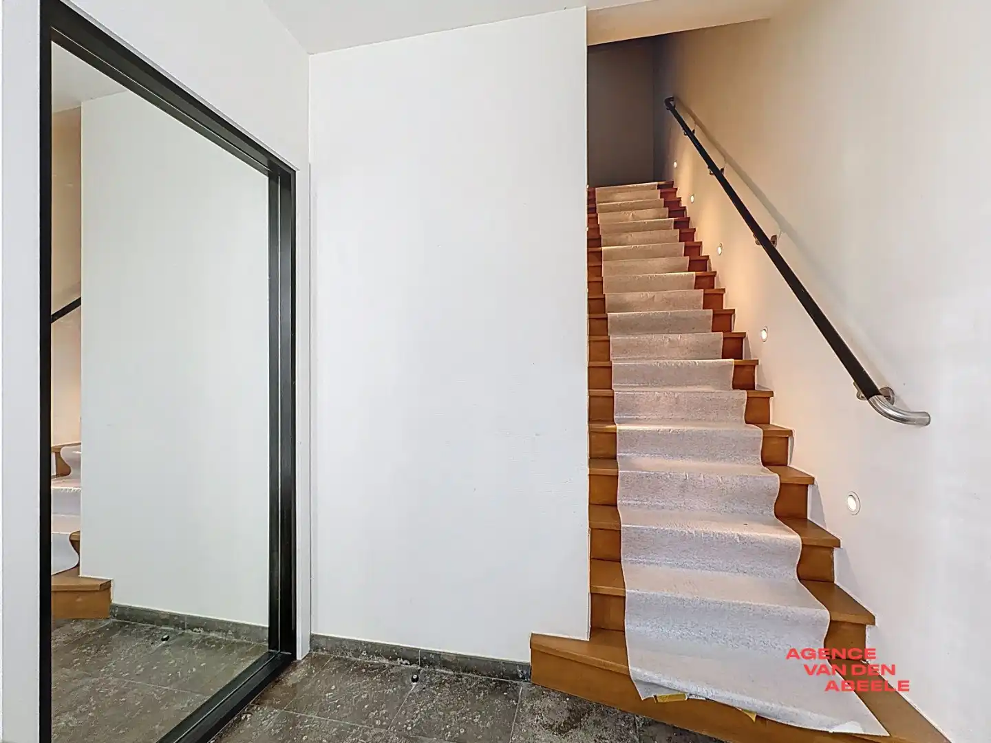 Ruim duplexappartement met 3 slaapkamers en terras foto 25