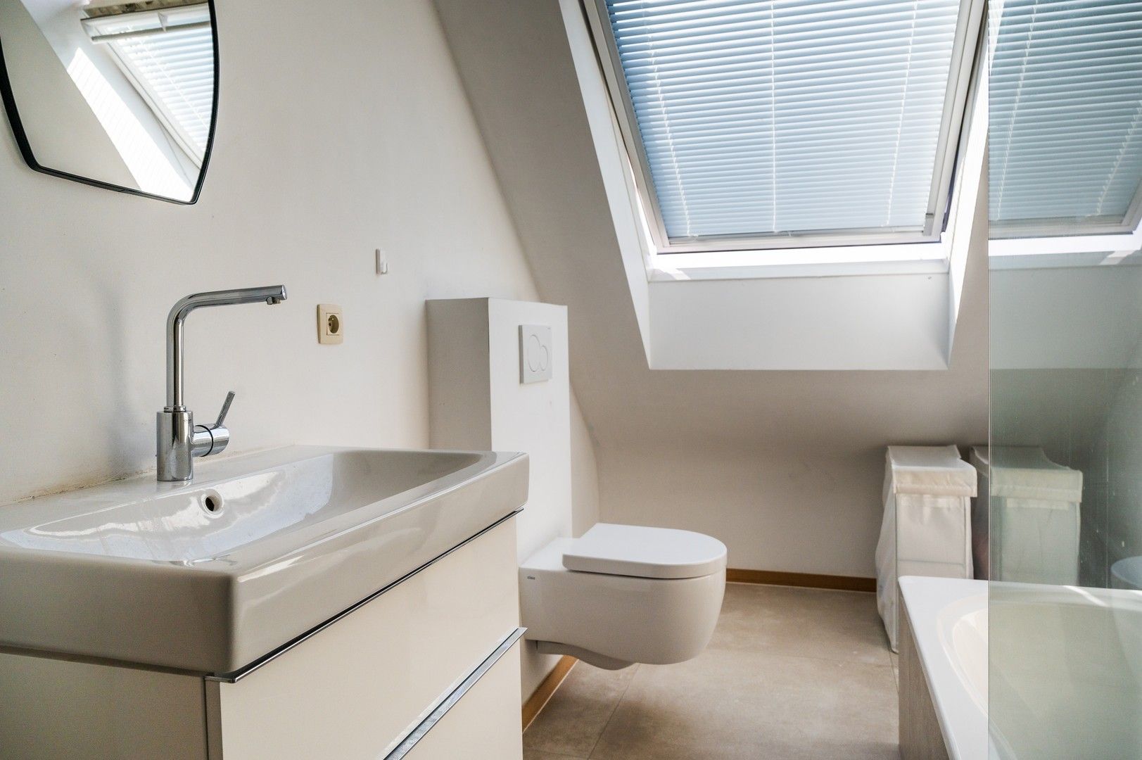 Duplex appartement met autostaanplaats te Zwijndrecht foto 11