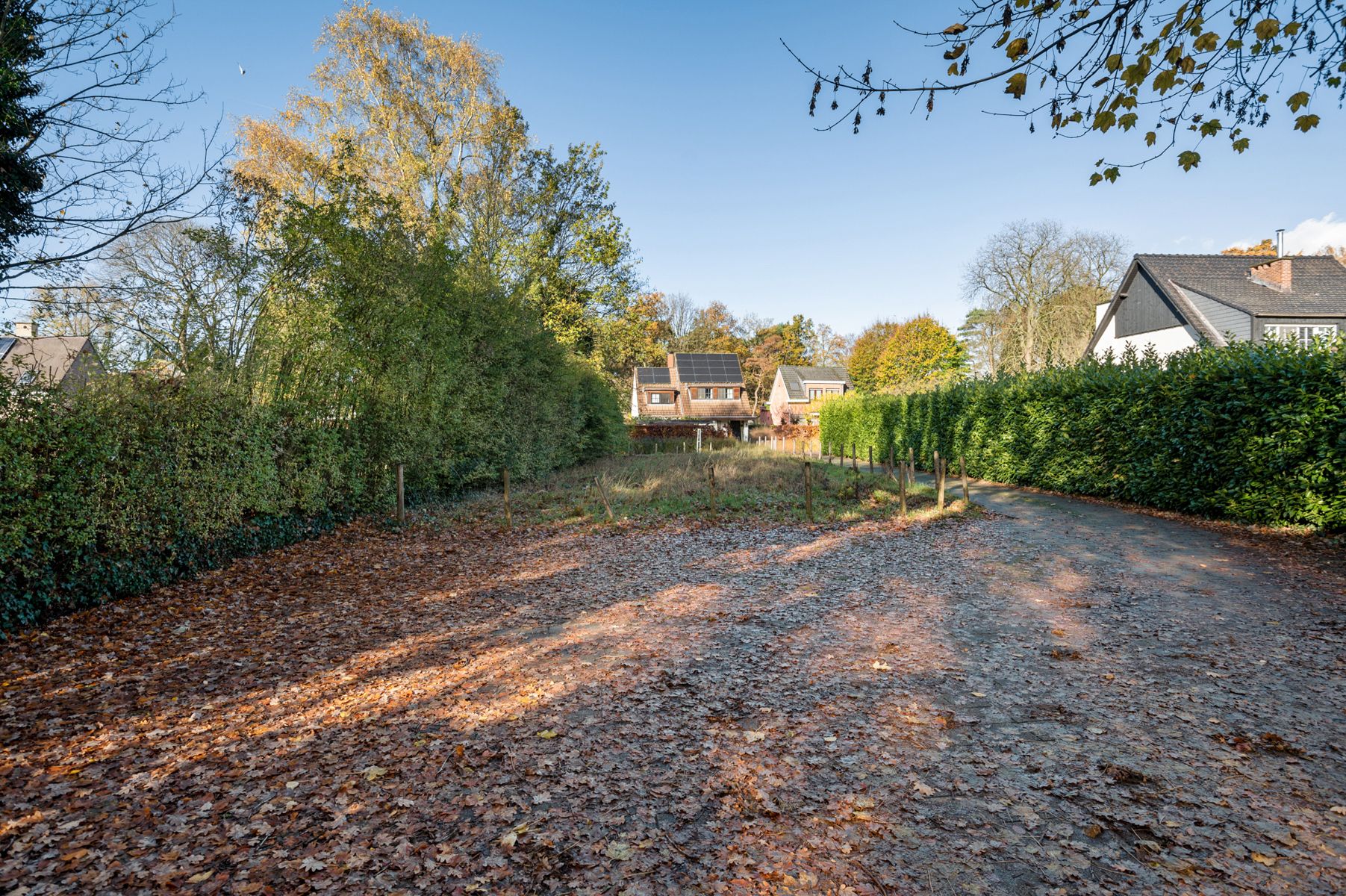 Bouwgrond van ca. 620 m² gelegen in het centrum van Schilde  foto {{pictureIndex}}