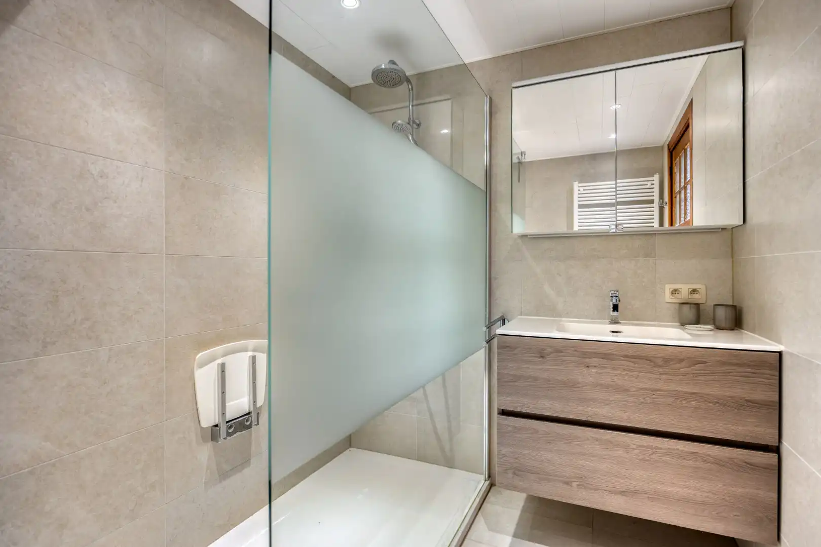 Te renoveren HOB op zonnig perceel van 8a50ca foto 9