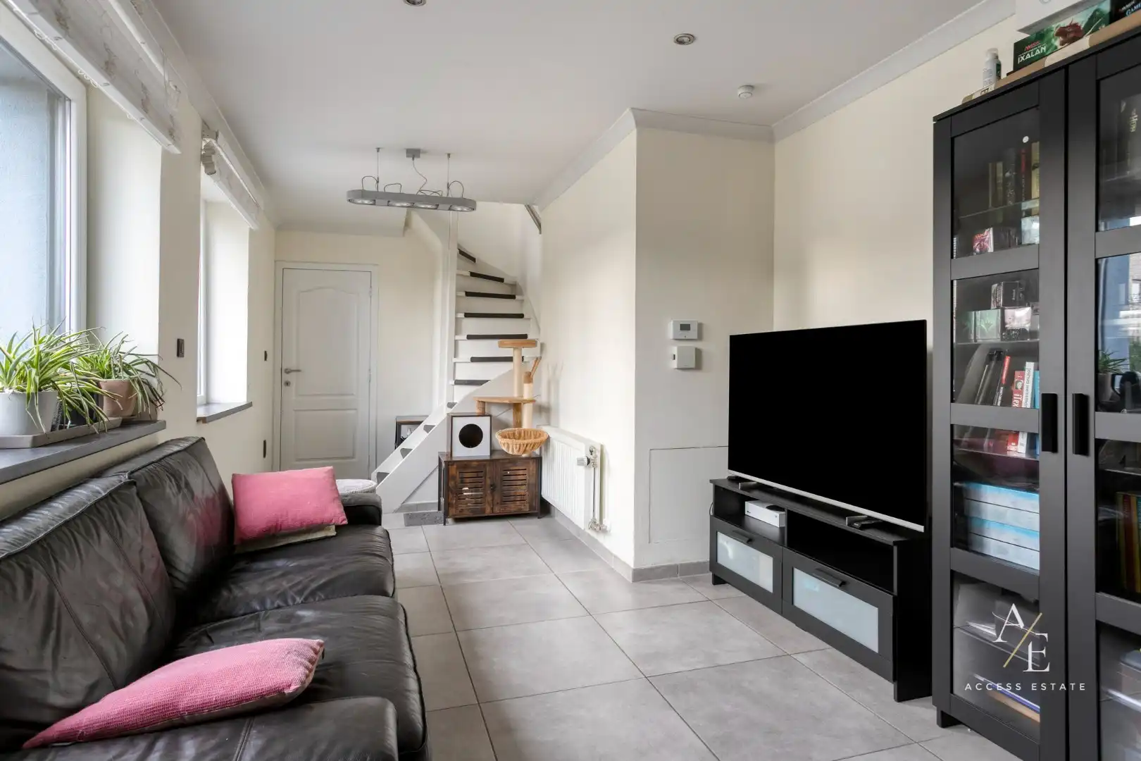 Huis te koop foto {{pictureIndex}}