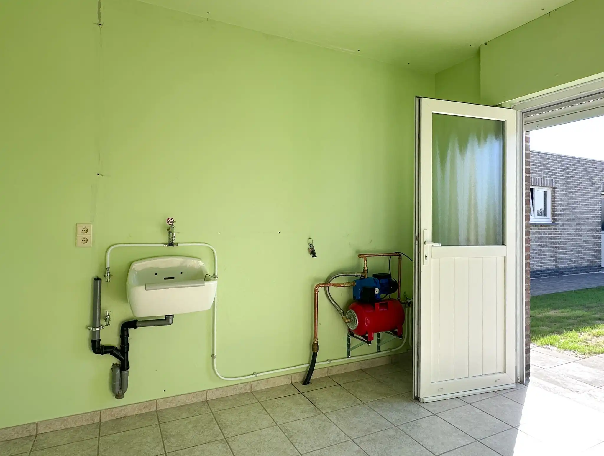 Vrijstaande woning met landelijk uitzicht te huur in Vrasene foto 10
