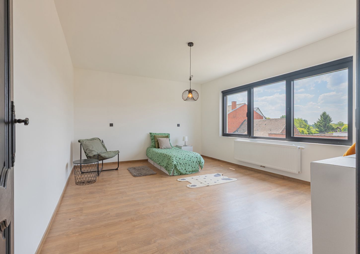 Instapklare gezinswoning met garage in hartje Sint-Amands! foto 10
