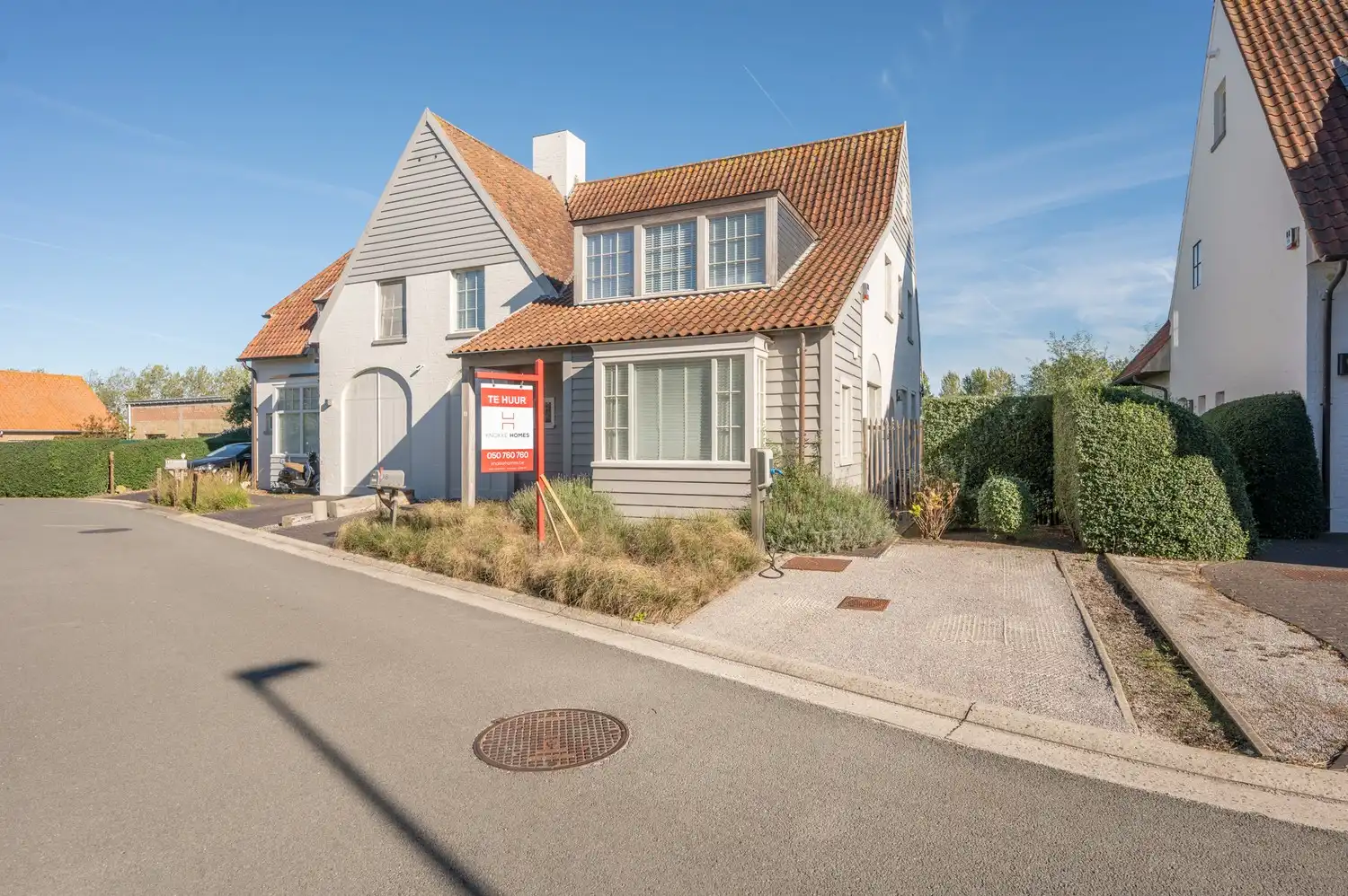 Rustig gelegen koppelvilla met prachtige tuin en open zicht over de weilanden foto {{pictureIndex}}