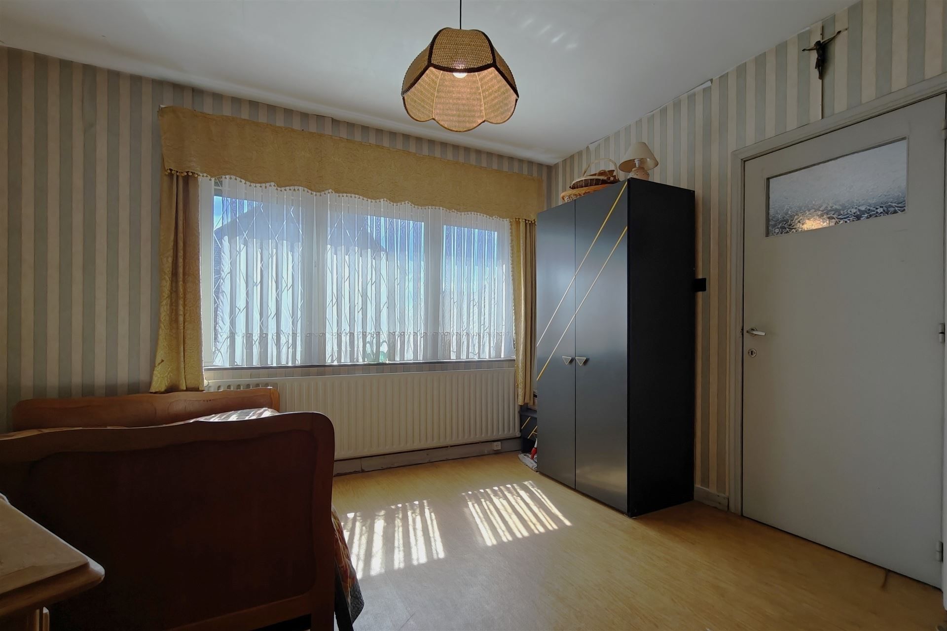 Goed onderhouden woning met 3 slpk. en 2 ingangen in Mopertingen foto 11