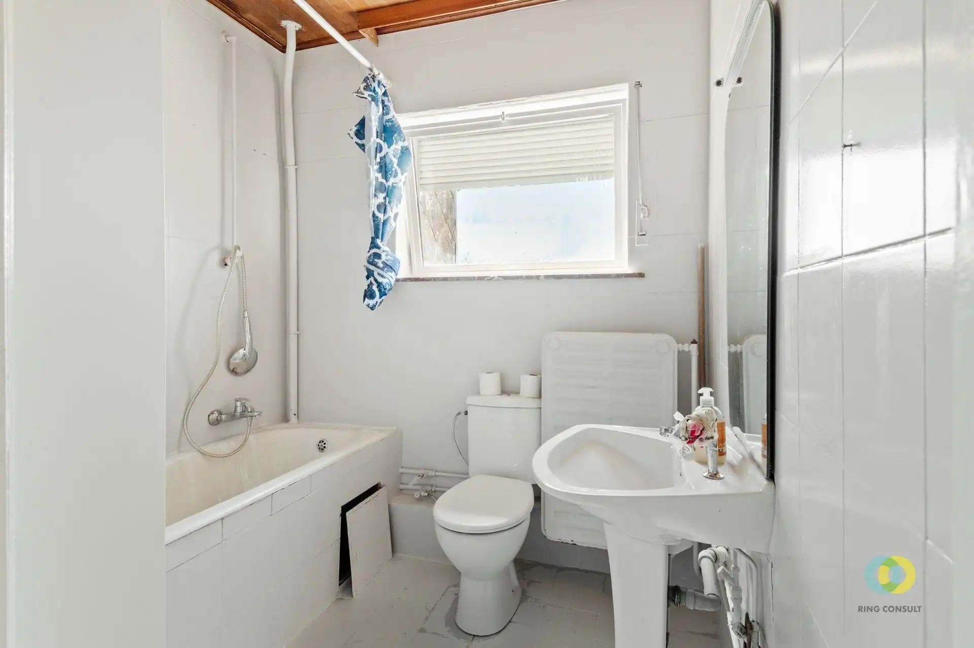 Bel-etagewoning met garage en tuin foto 12