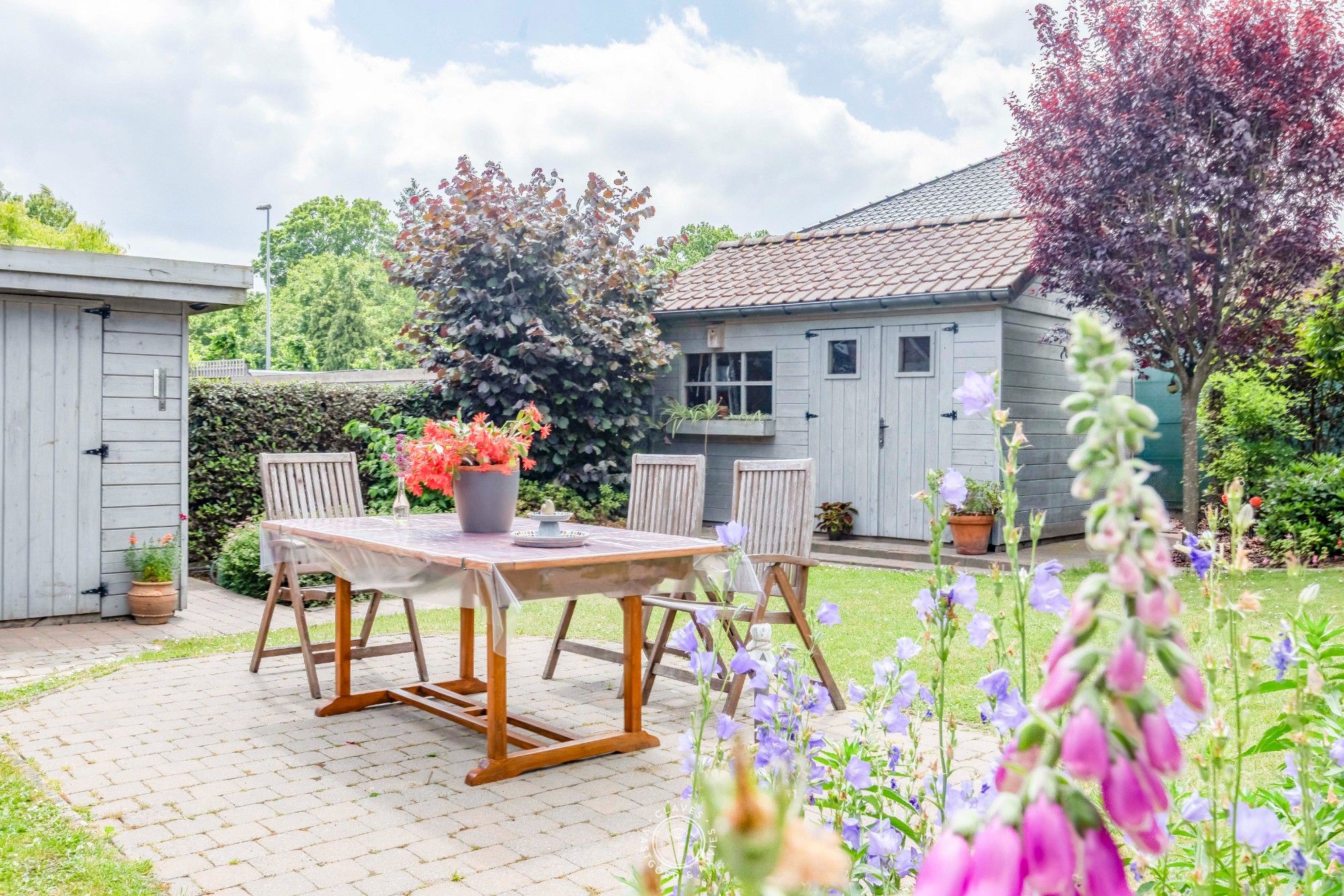 Charmante gezinswoning met prachtige tuin foto 11