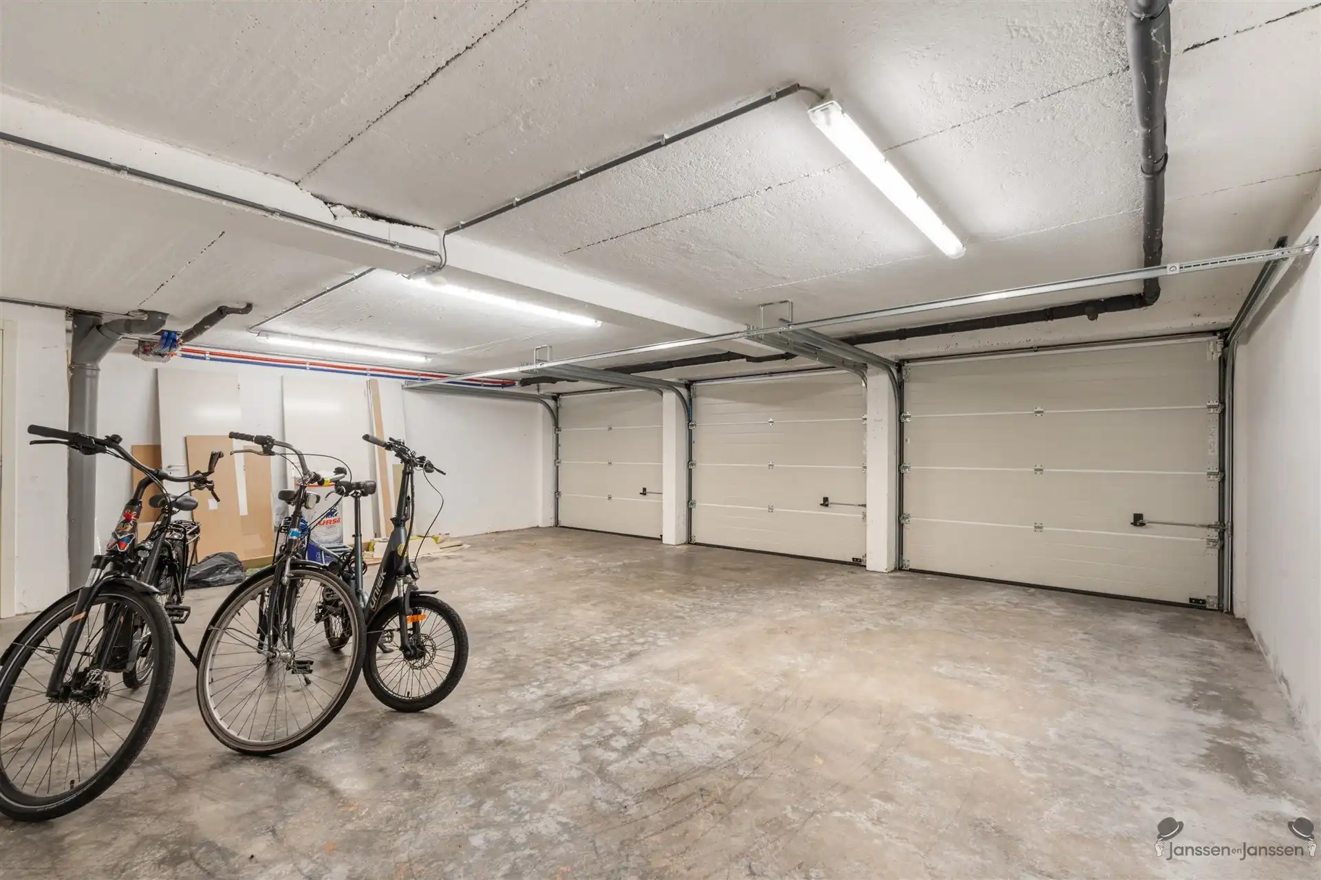 Vers gerenoveerd appartement op toplocatie in Hasselt foto 11