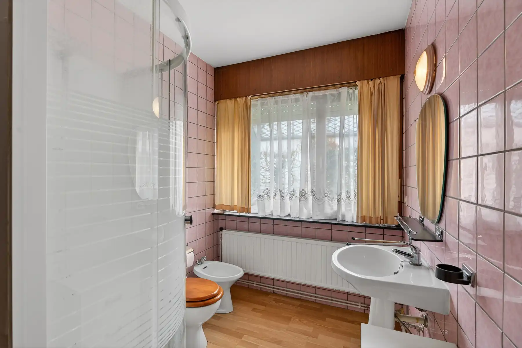 Charmante bungalow met potentieel op topligging te Zele foto 9