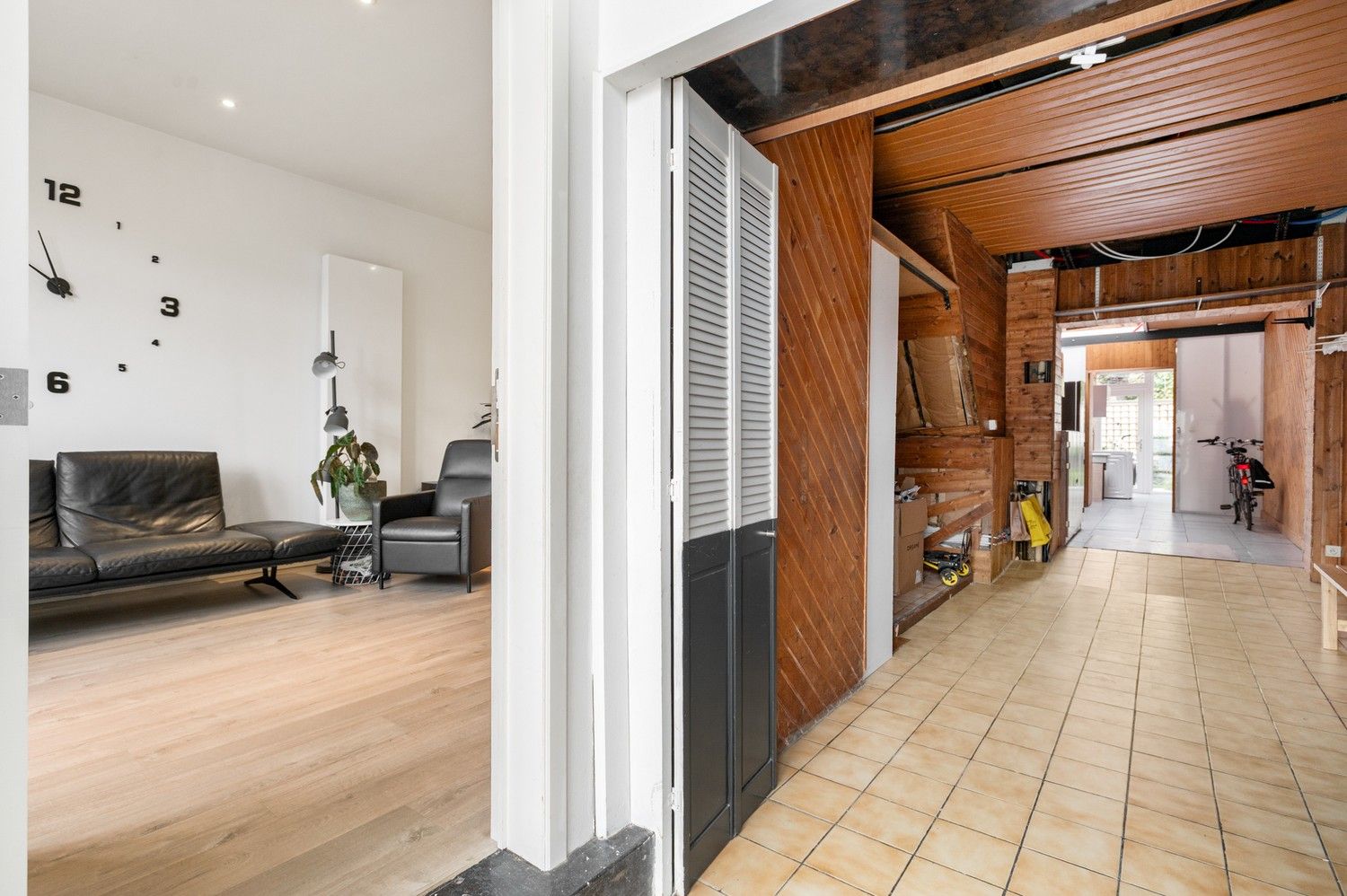Charmant huis met 3 slaapkamers, koer en terras te Deurne! foto 10