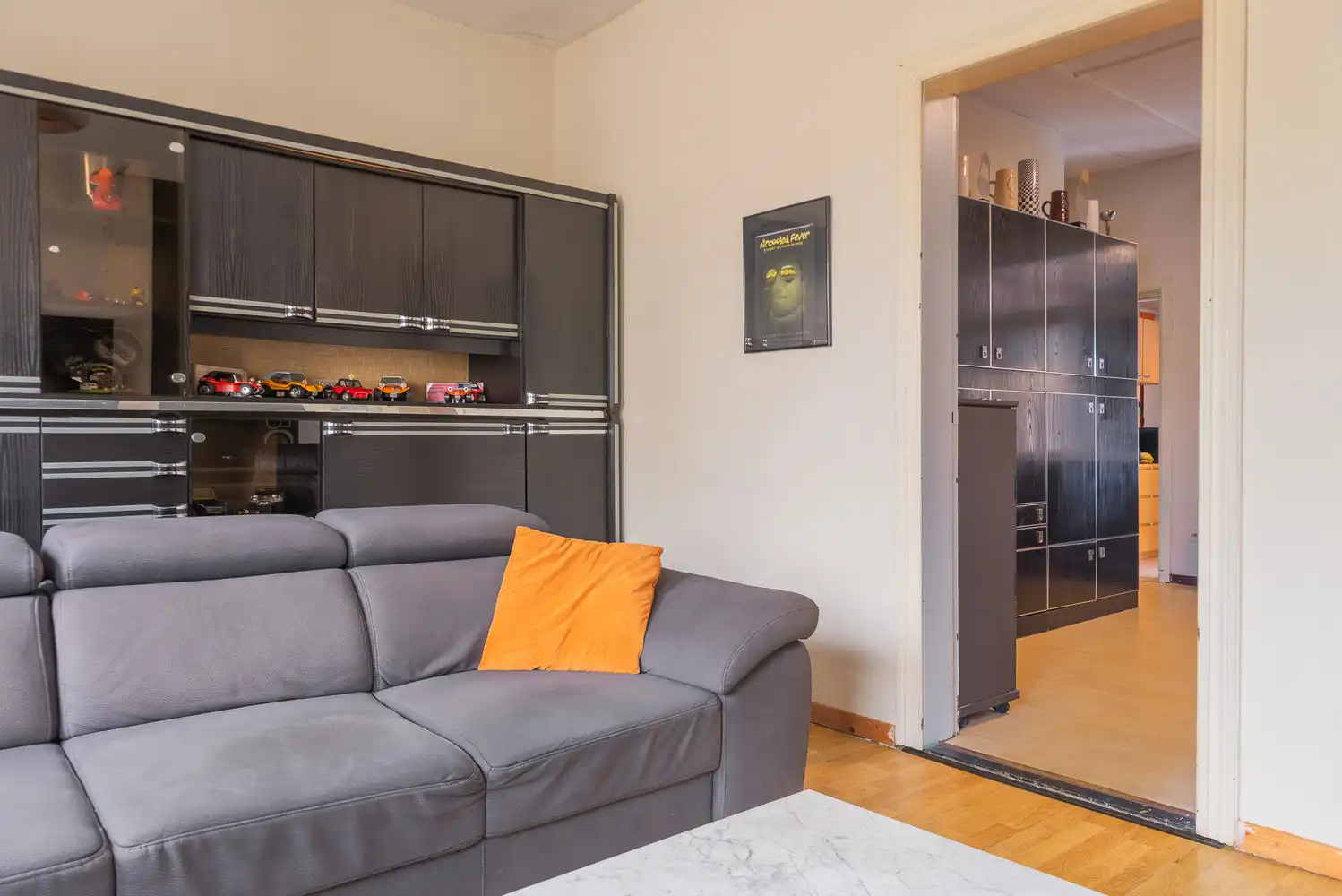 Halfopen woning op een perceel van 532 m² met ruime garage/werkplaats foto 5