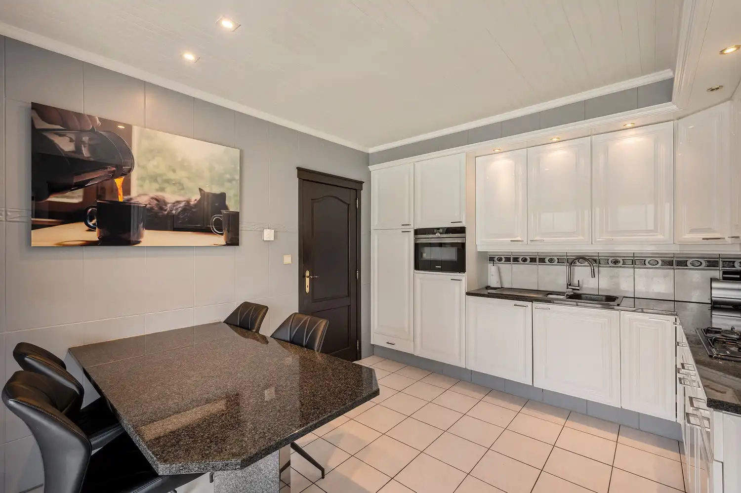 Landhuis met zwembad en 2 tot 4 slaapkamers foto 14