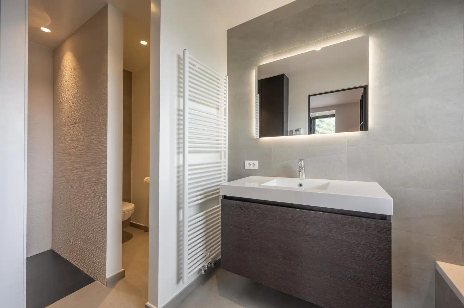 Exclusieve koppelvilla met hoogwaardige afwerking in het prestigieuze Duinenwater foto 23