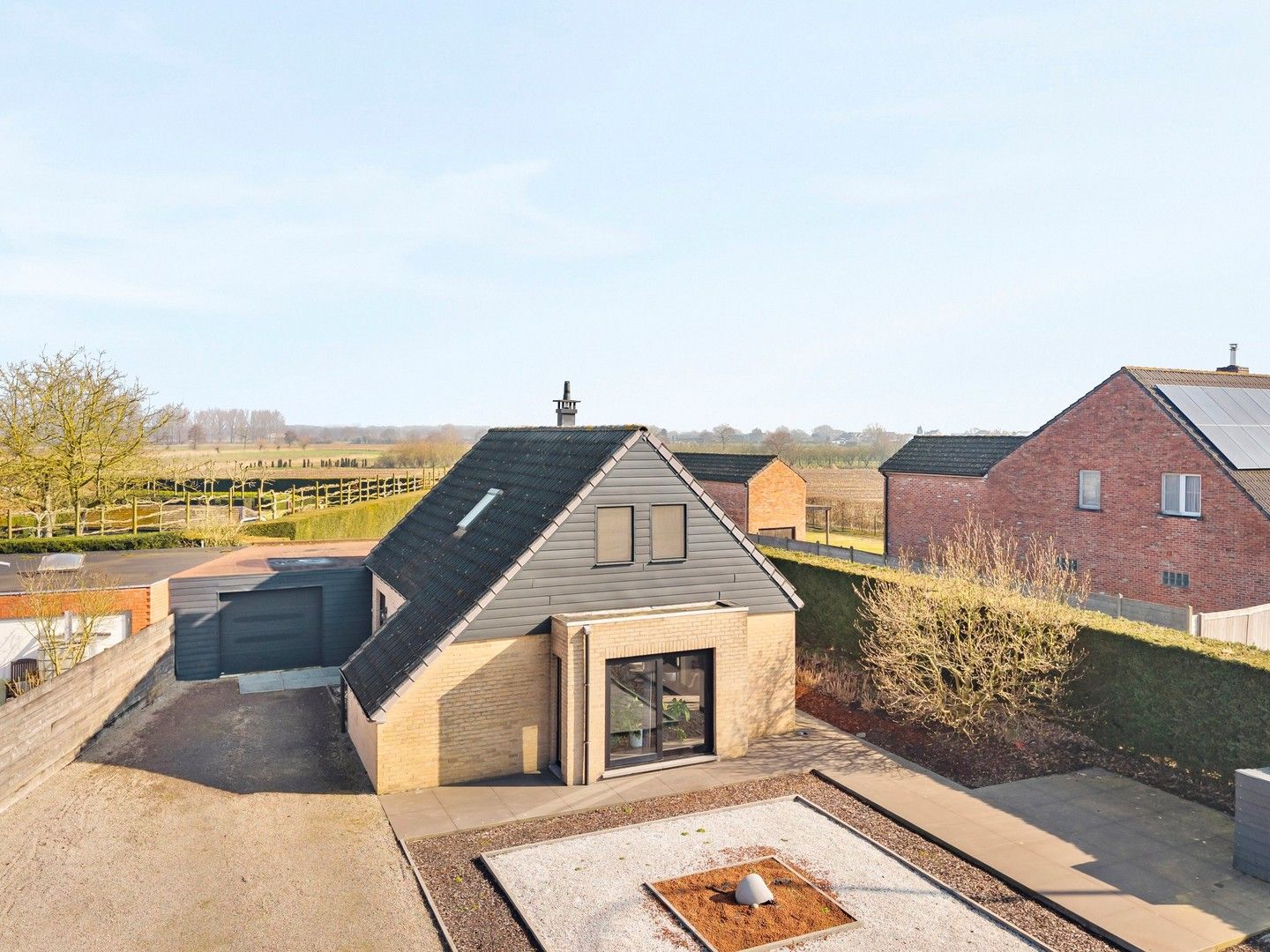 Lichtrijke alleenstaande woning met 3 slaapkamers en garage en gezellige tuin foto 18
