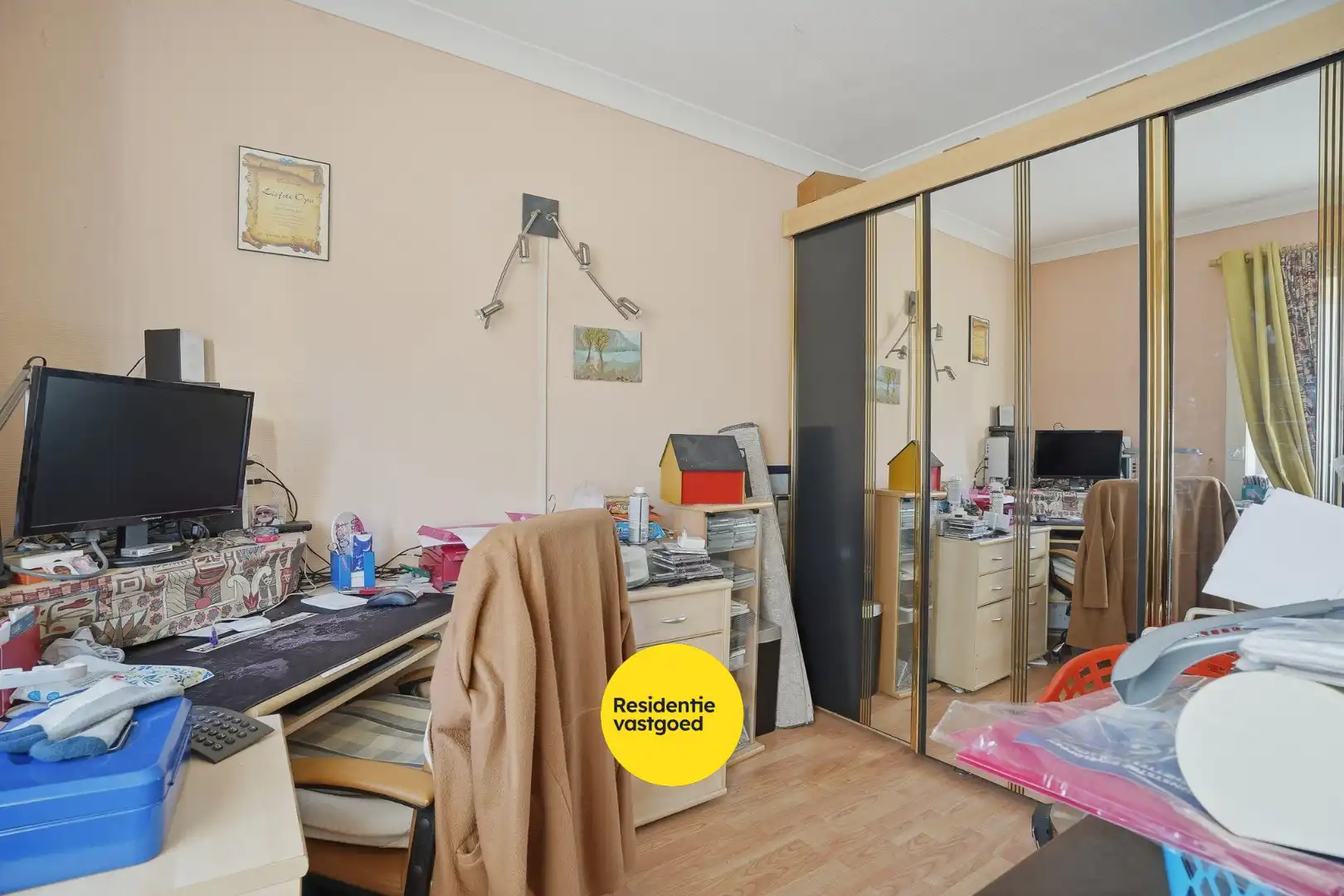 Goed onderhouden rijwoning nabij de Groene Kouter in Zwevegem foto 12