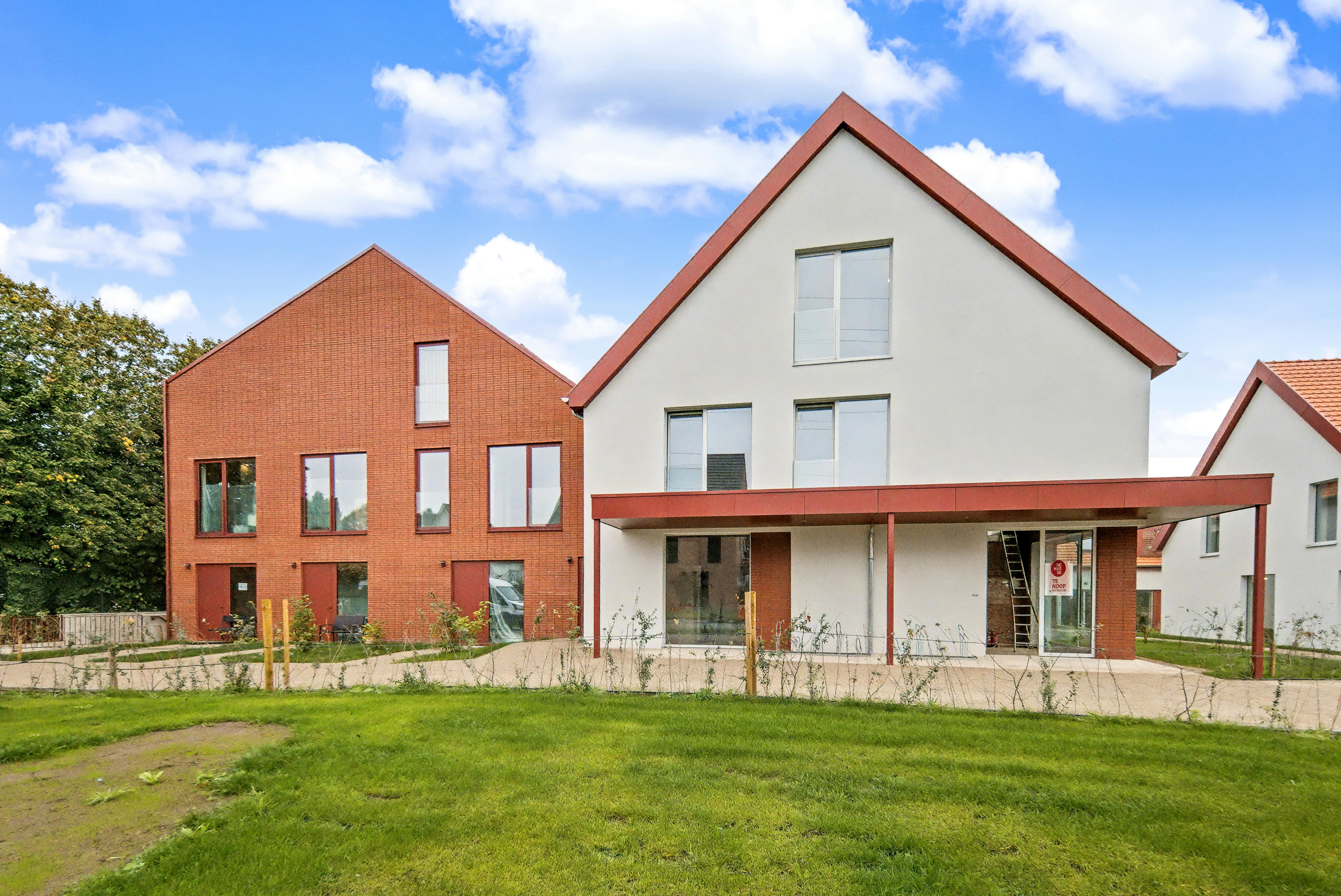 Handelspand van 150 m² te Hasselt foto {{pictureIndex}}