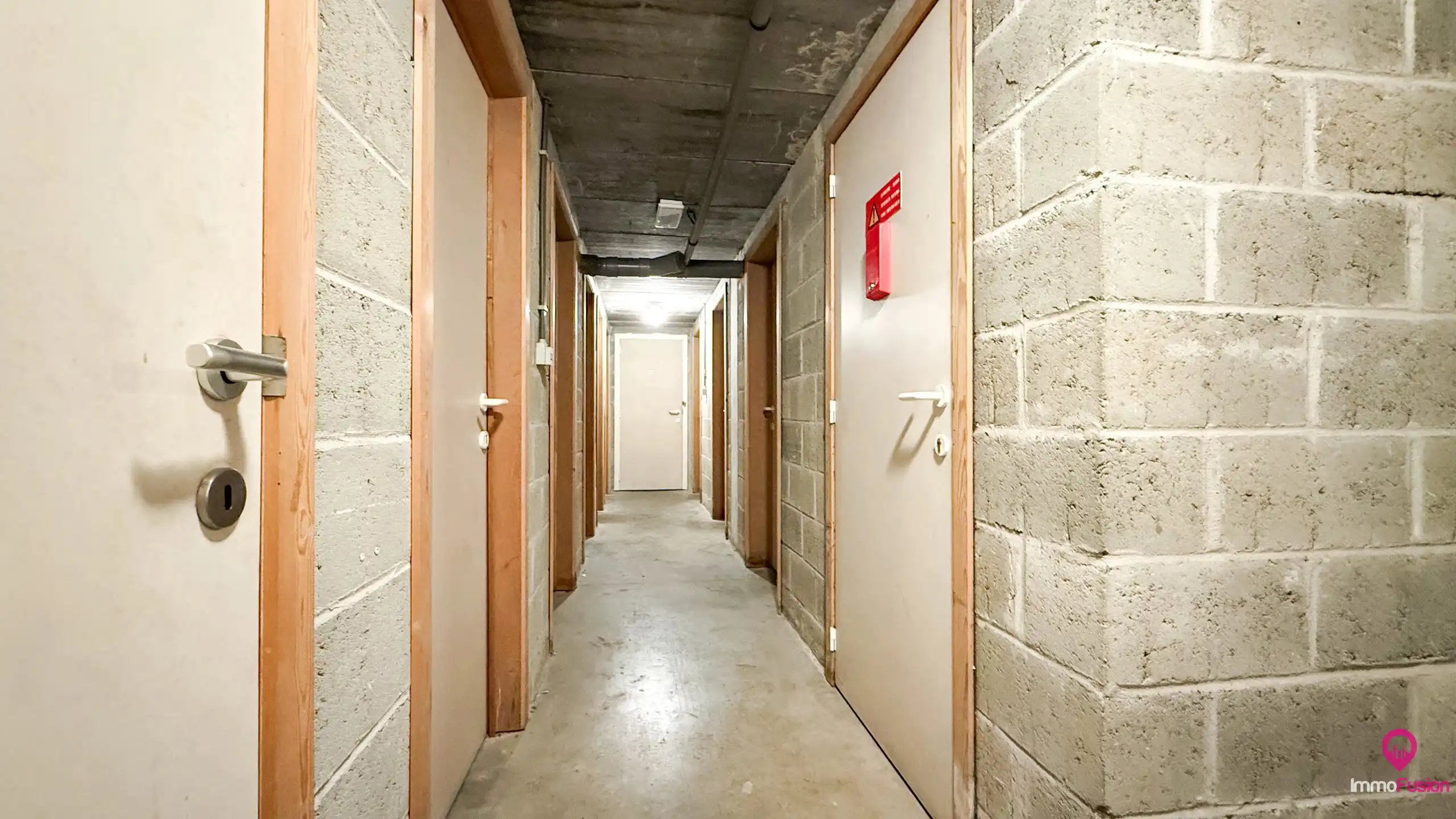 Dakappartement met 2 slpks, terras en parkeerplaats! foto 18